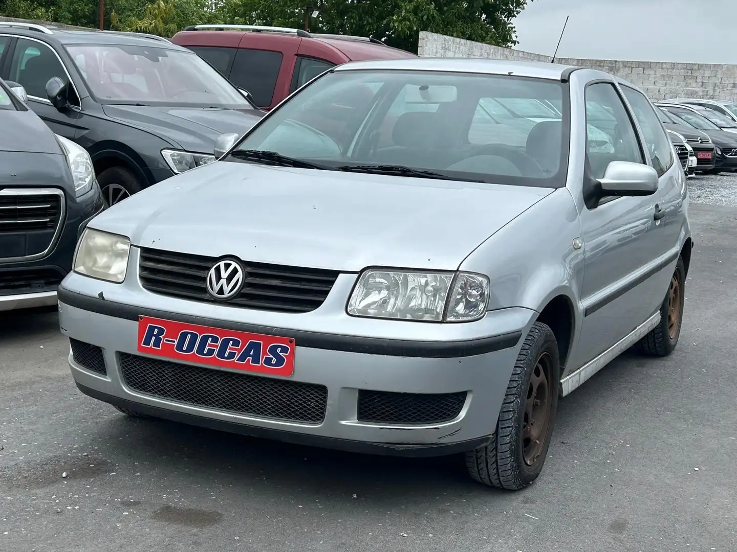 Volkswagen Polo 1.4i Comfortline Gris - 1