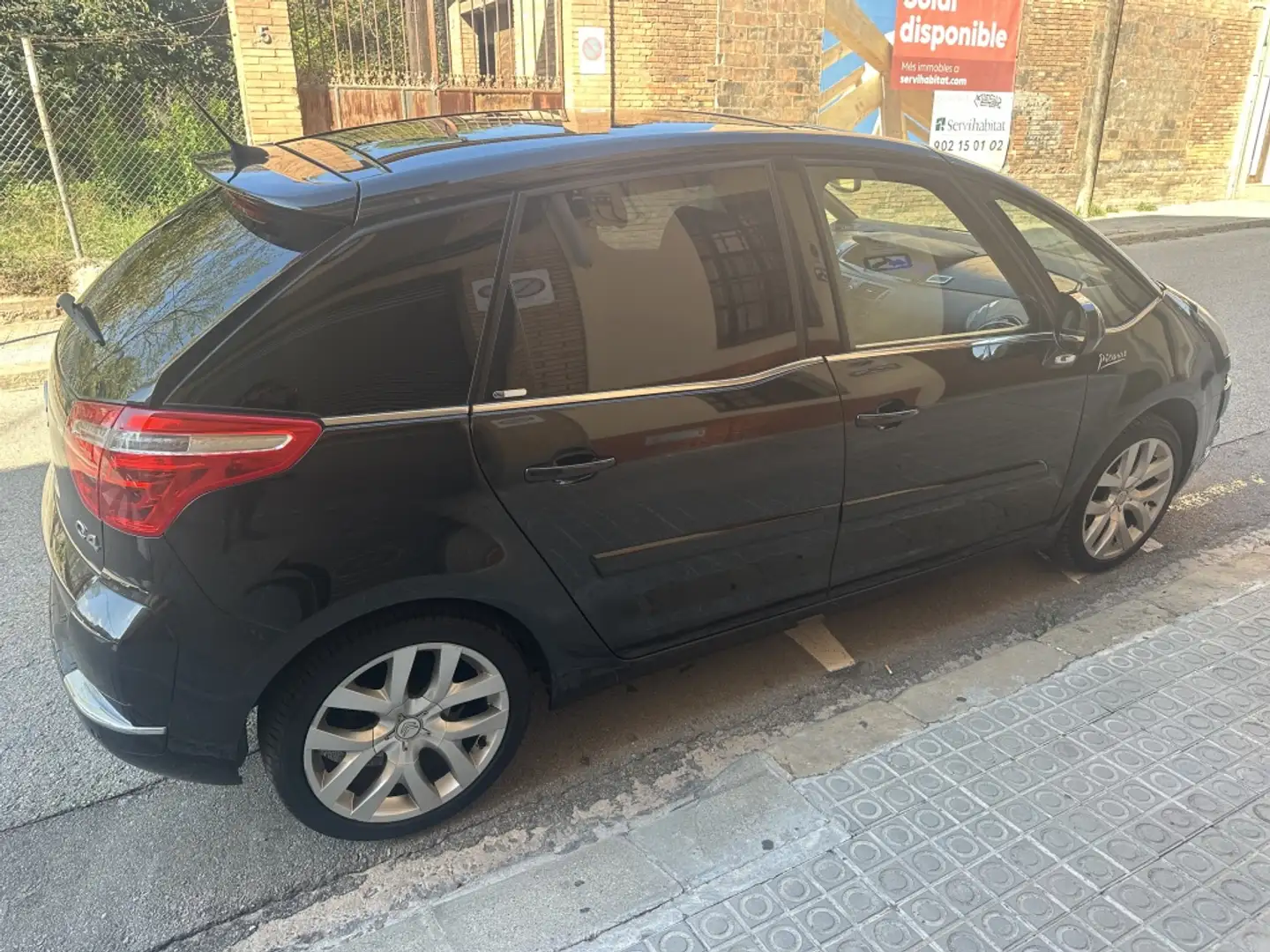 Citroen C4 Picasso 2.0HDI Exclusive+ CMP Schwarz - 2