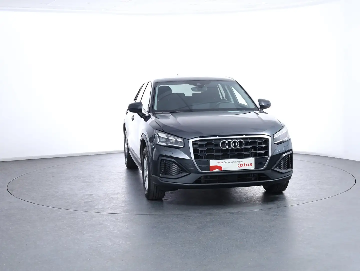 Audi Q2 30 TFSI intense Grau - 2