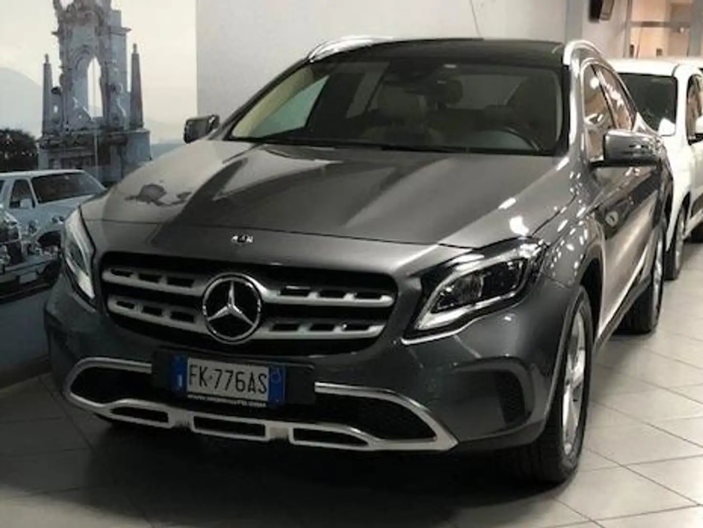 Mercedes-Benz GLA 180 GLA 180 d Business auto - 1