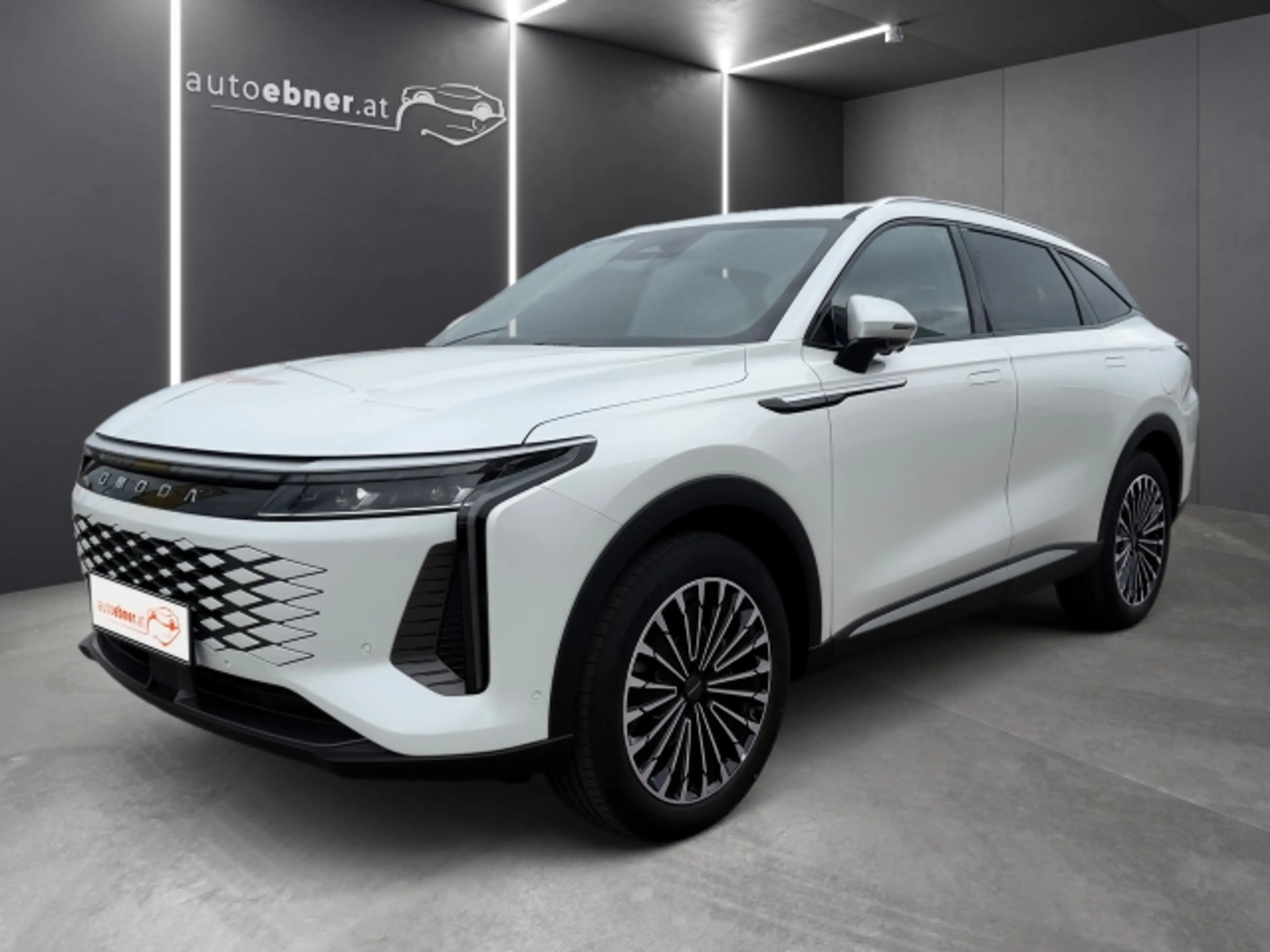 Omoda 9 Omoda 9 Plug-In Hybrid mit SHS und Allrad