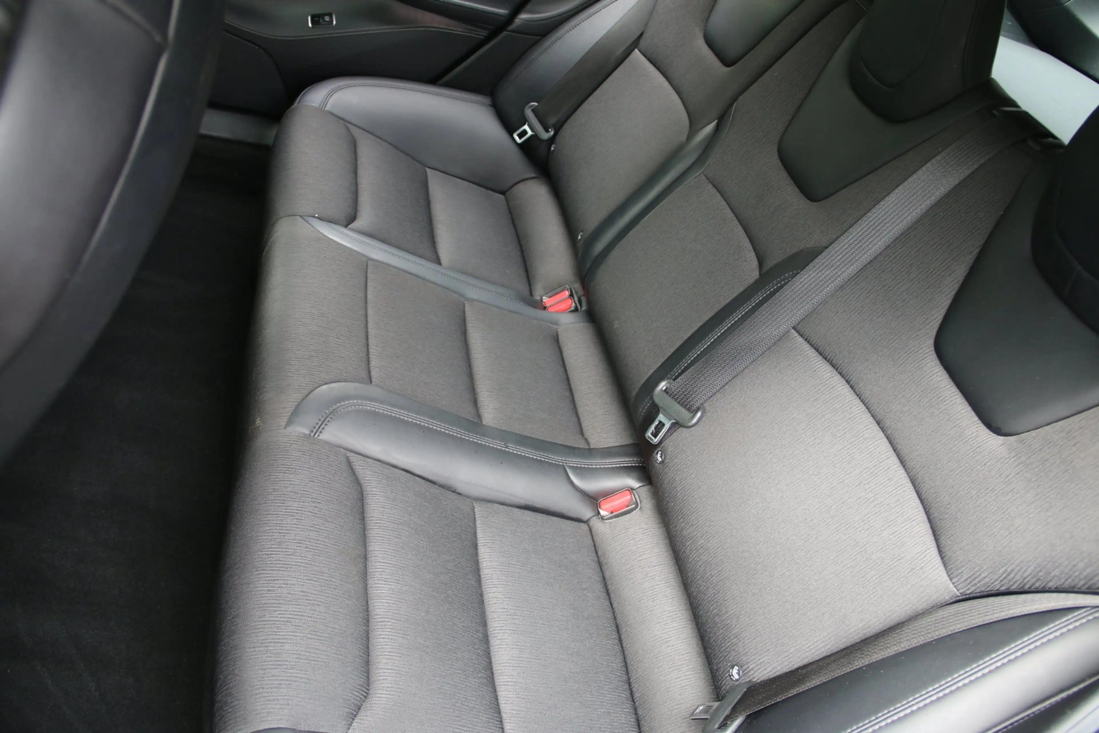 Tesla Model S 75D Base FULL OPTION SOH 87,8% — photo 16