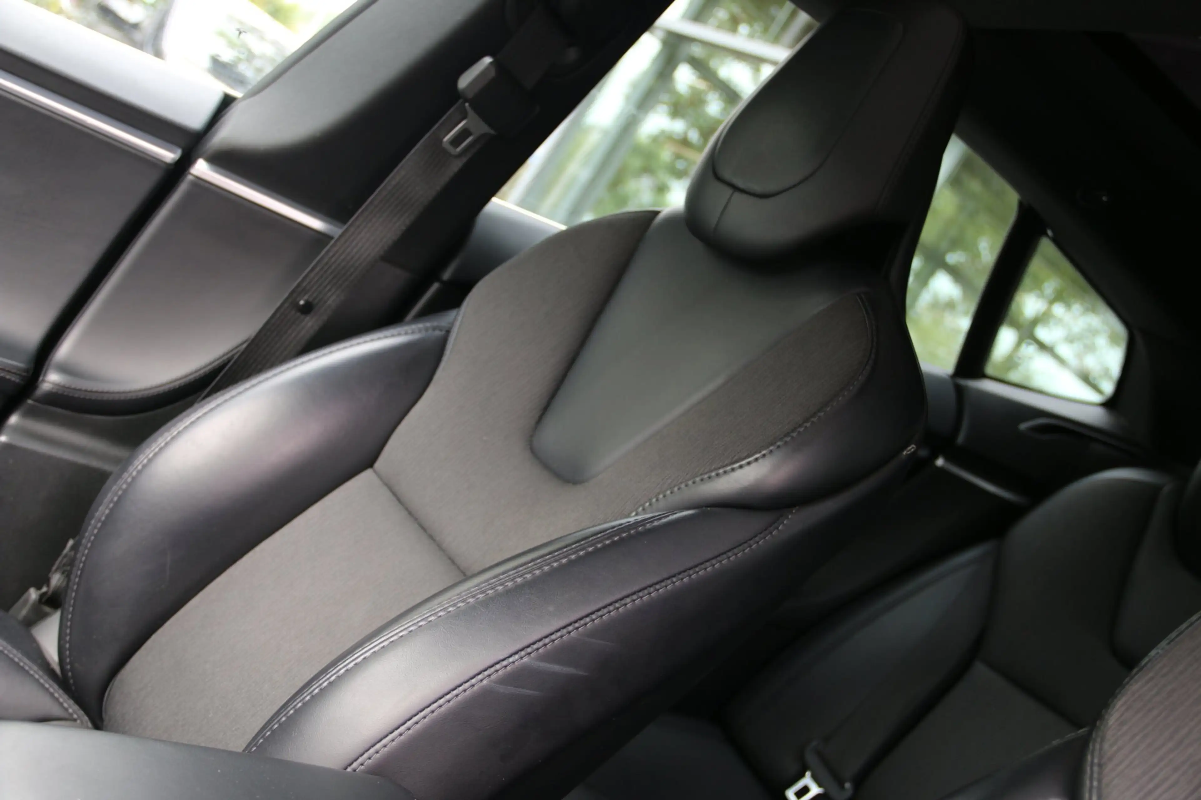 Tesla Model S 75D Base FULL OPTION SOH 87,8% — photo 15