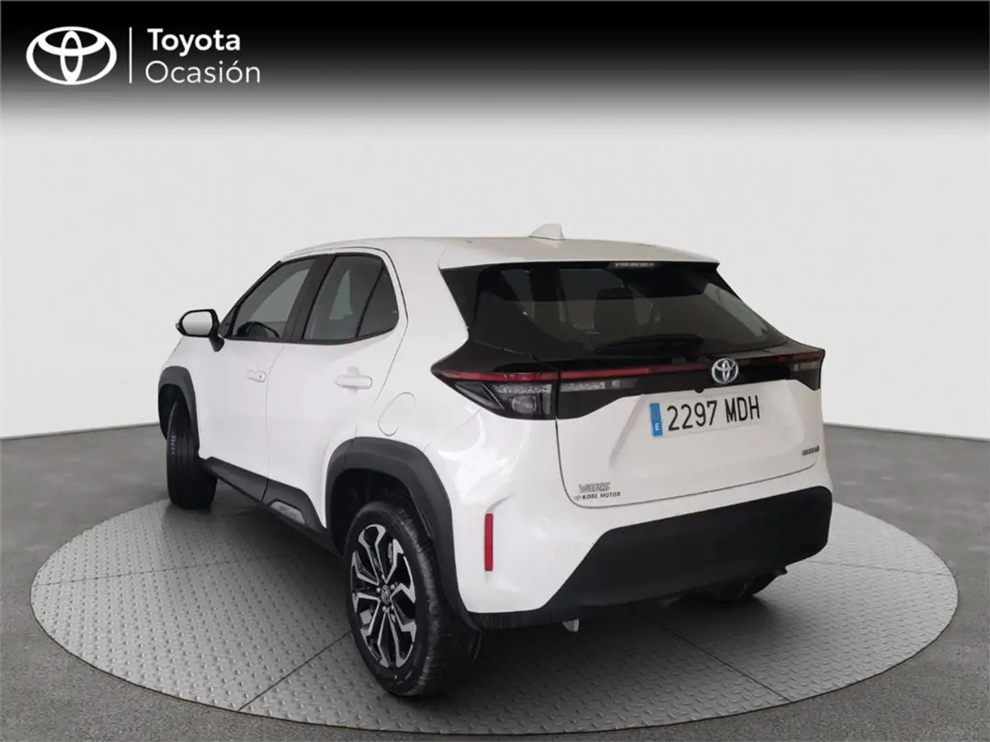 Toyota Yaris Cross 5 puertas Active Tech 120H e-CVT - 2