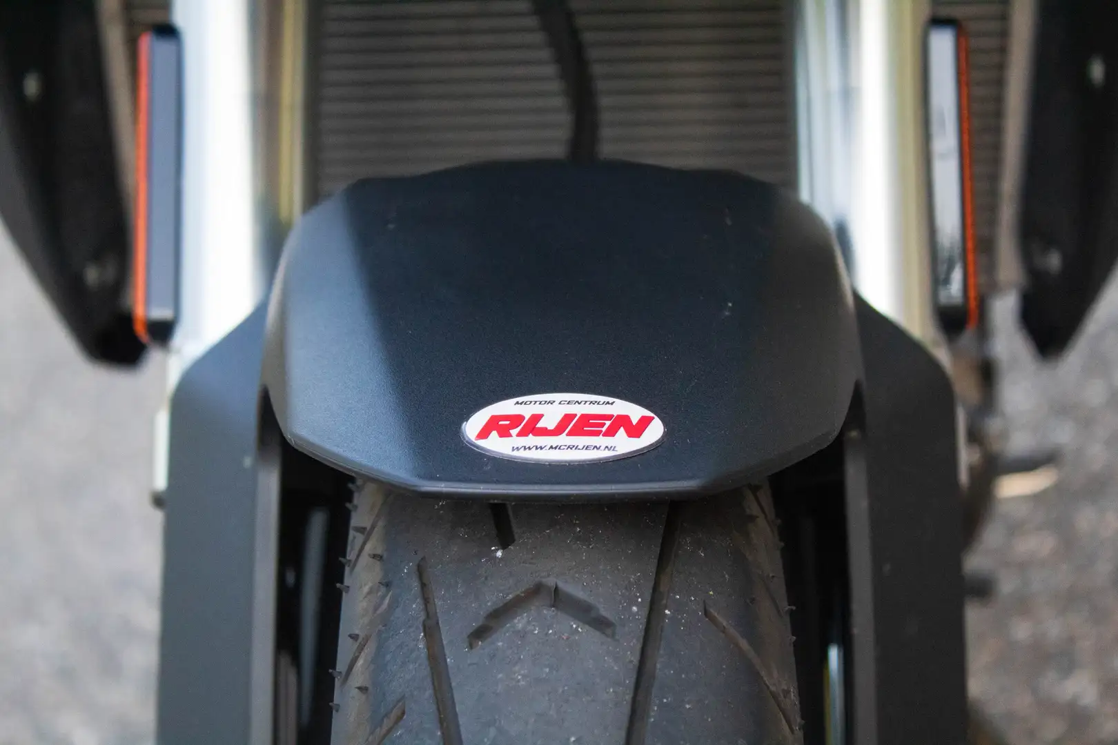 Suzuki V-Strom 800 Noir - 2