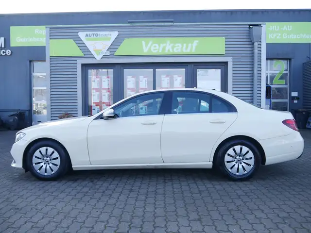 Mercedes-Benz E 200 E 200 d (213.013)