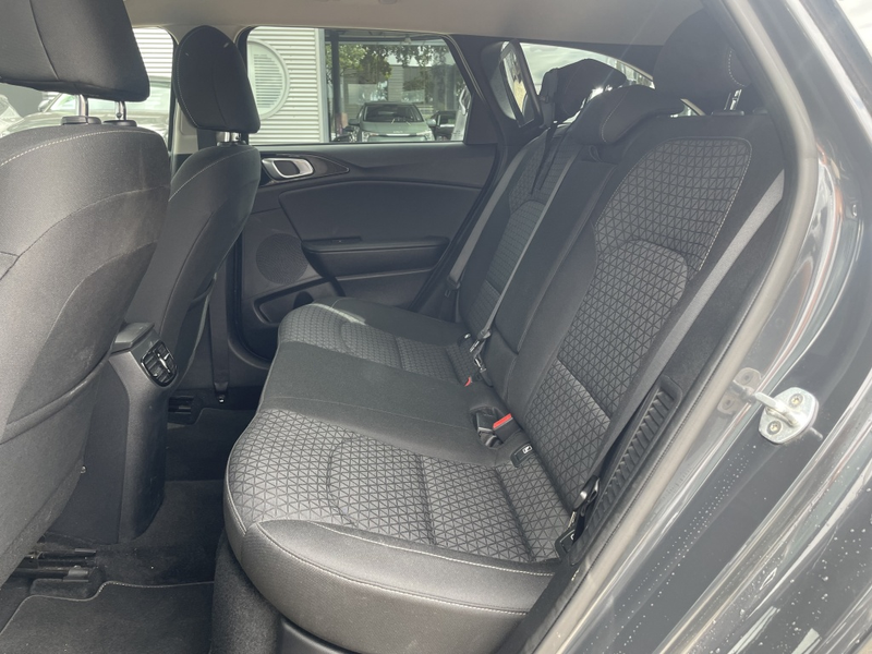 Kia Ceed SW / cee'd SW Sportswagon 1.6 GDi PHEV DynamicLine- Edition - Af — photo 14