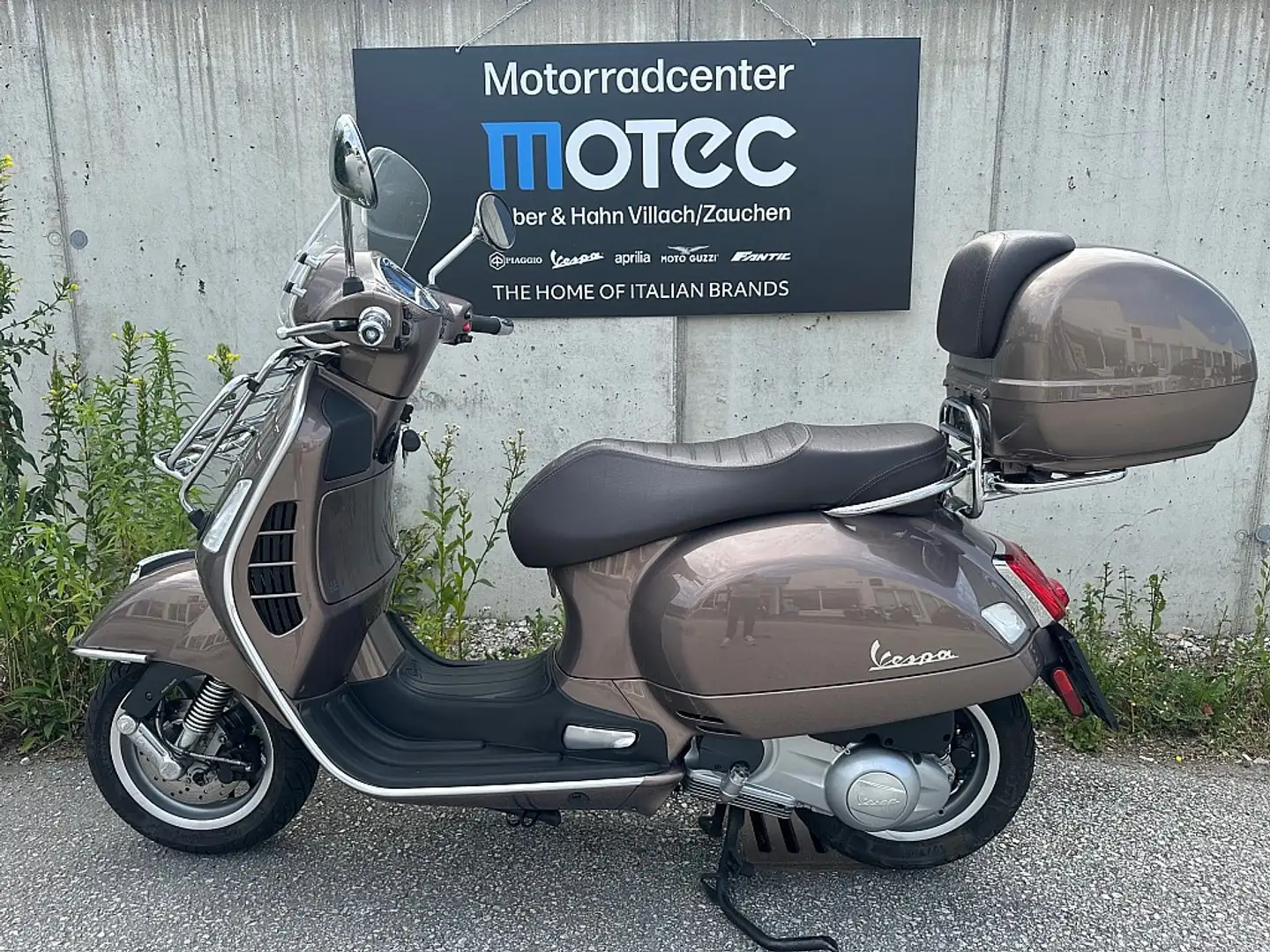 Vespa GTS 300 Touring - 1