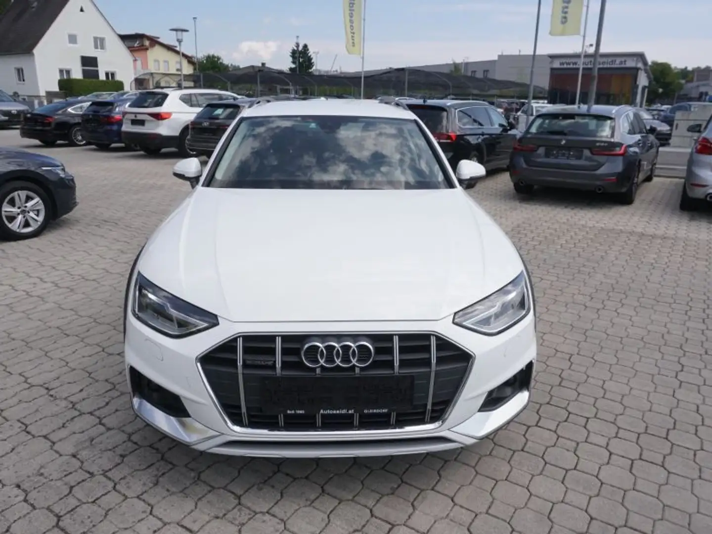 Audi A4 allroad quattro 40 TDI S-tronic *AHV+STHZG.+LED* Weiß - 2