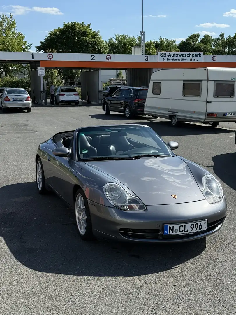 Porsche 996 911 Carrera Cabrio - 1
