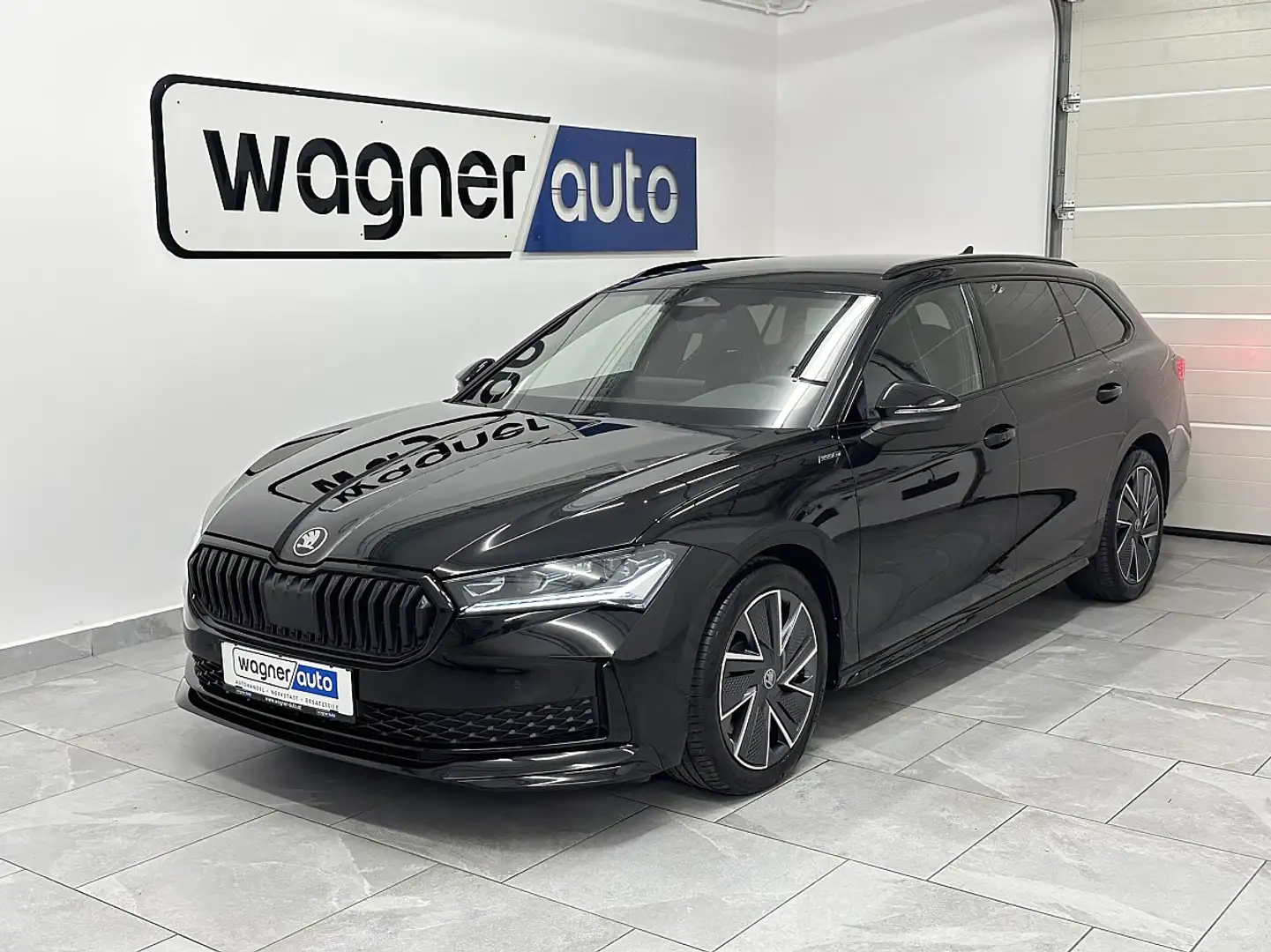 Skoda Superb Kombi 2,0 TDI Sportline 4x4 DSG.Matrix LED/ACC/... Schwarz - 2