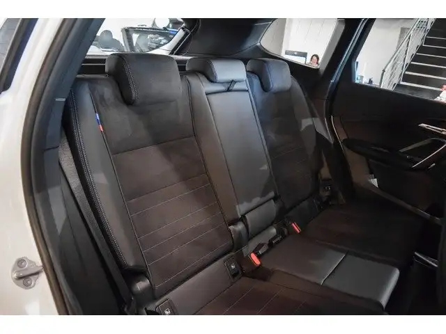 BMW X1 view 12