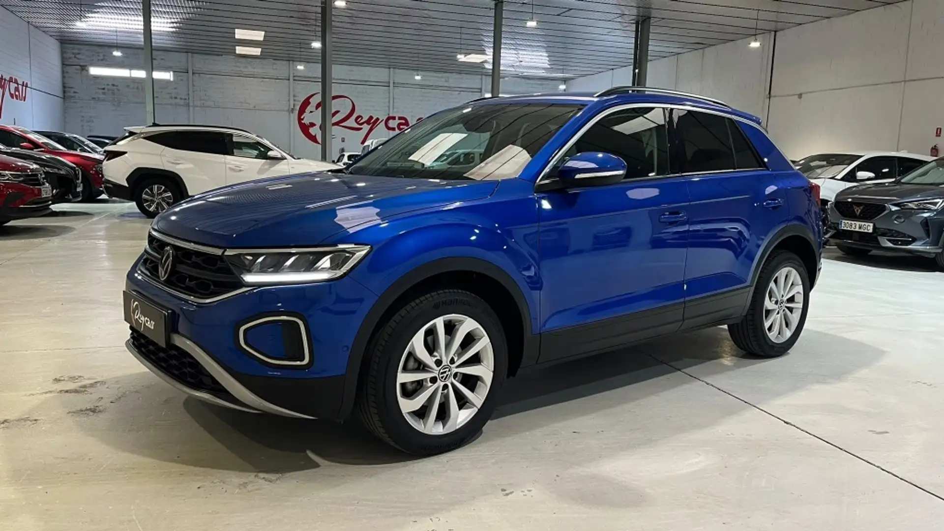 Volkswagen T-Roc 1.0 TSI Life 81kW Azul - 2