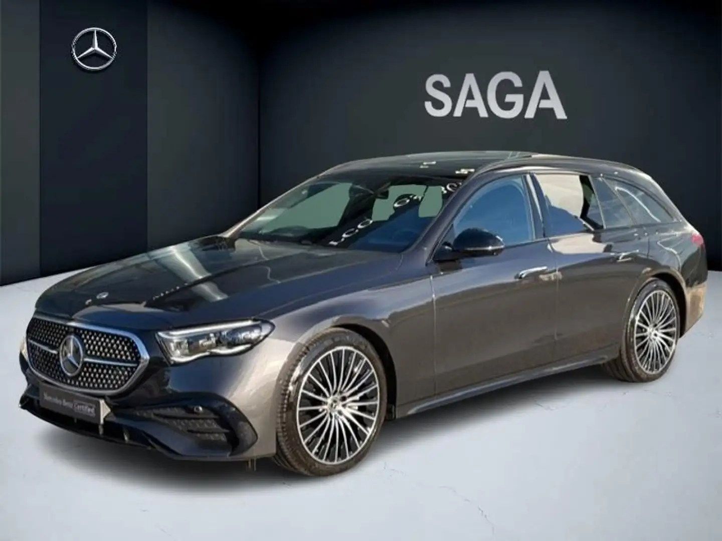 Mercedes-Benz E 300 de Break AMG Pano Attelage Gris - 1