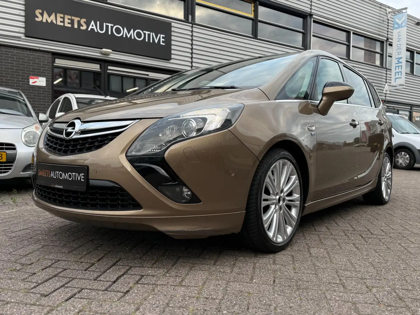 Opel Zafira Tourer 2.0 CDTI Edition 7p.OPC,Automaat,pano,trekhaak, Marrone - 2