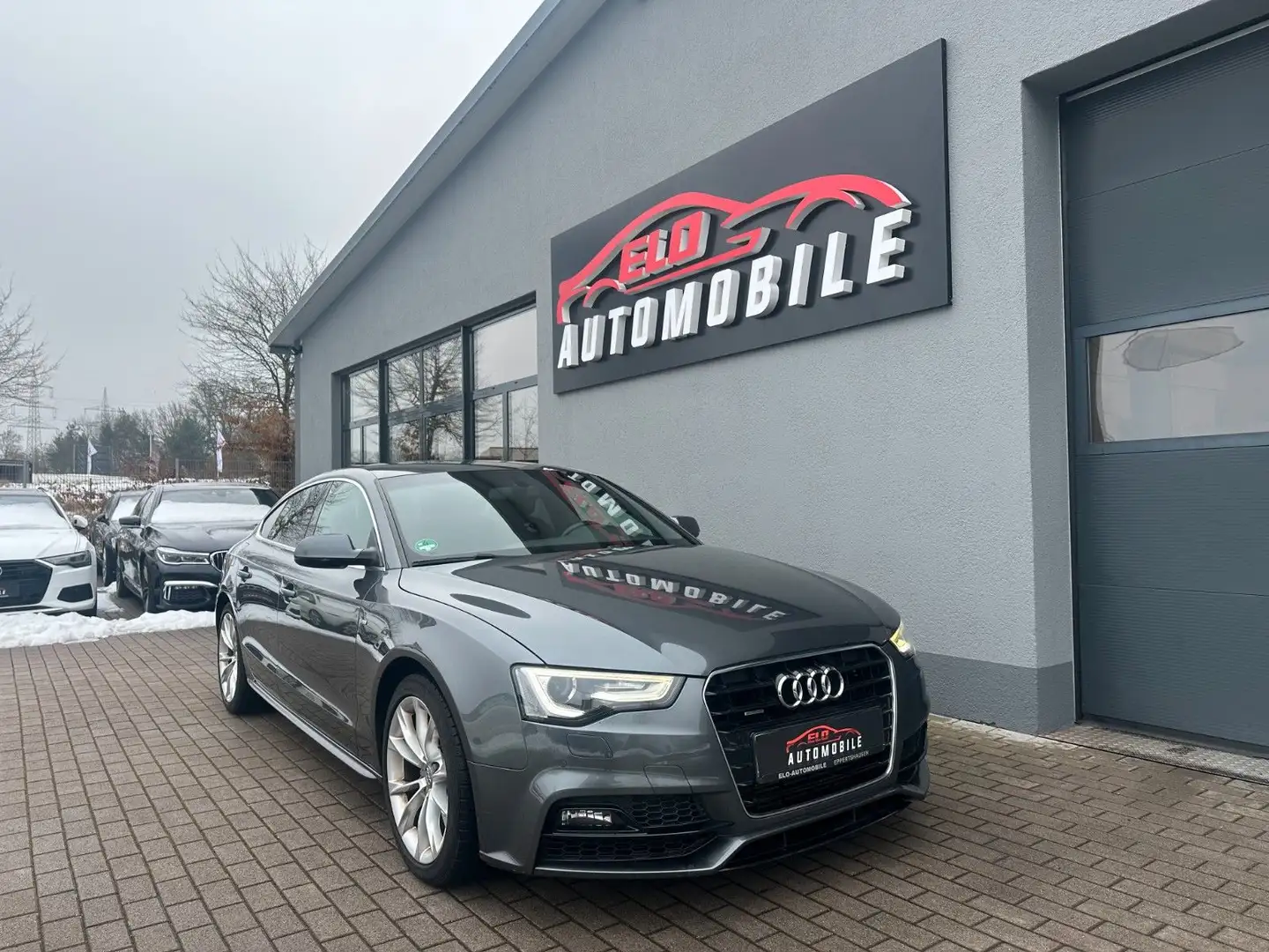 Audi A5 Sportback 2.0 TDI Quattro*Standheizung*Xenon* Grau - 1