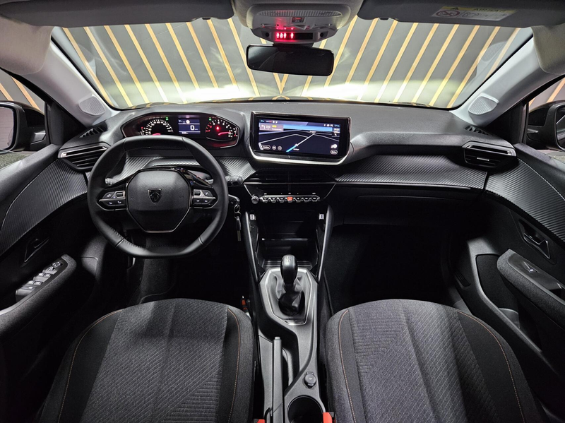 Peugeot 208 1.2 PureTech Style|Carplay|LED|Lane assistent|2,5 — photo 8