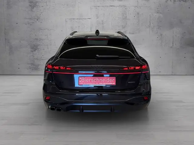 Audi A6 Avant view 6