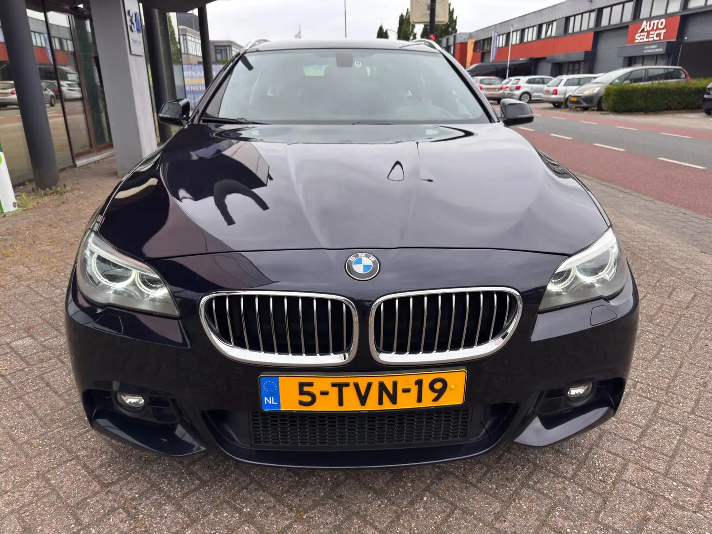 BMW 520 5-serie Touring 520i Executive M Sport / Automaat Zwart - 2
