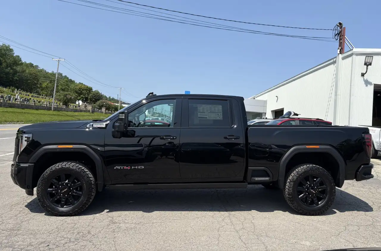 GMC Sierra 1500 photo GMC Sierra 1500