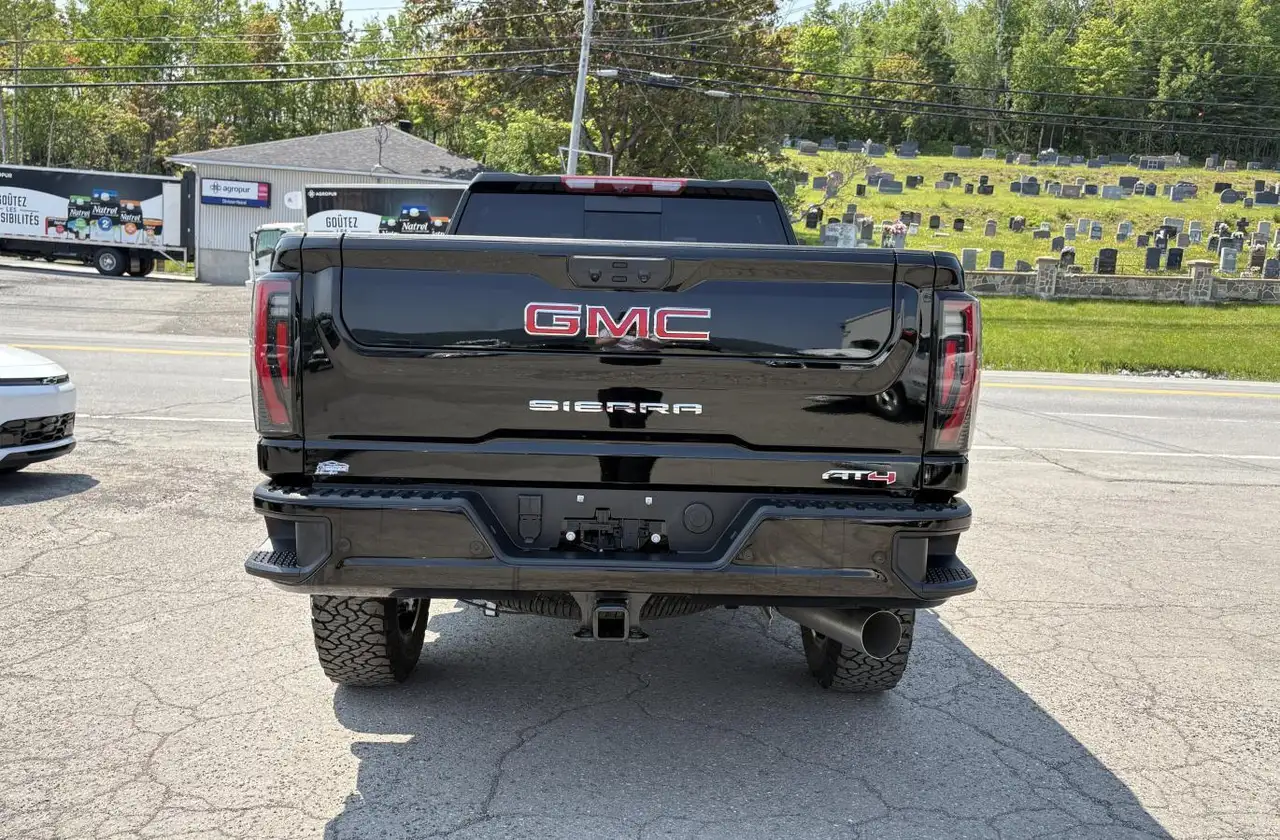 GMC Sierra 1500 photo GMC Sierra 1500
