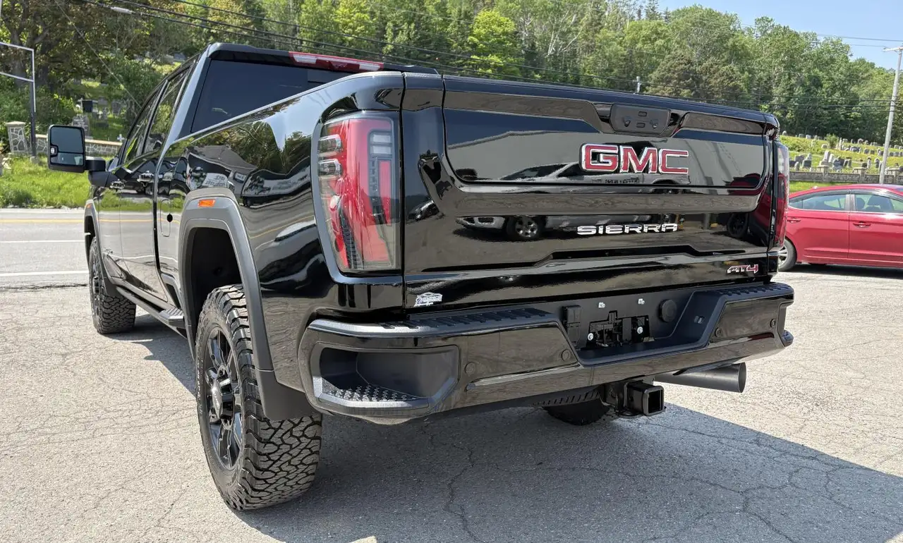 GMC Sierra 1500 photo GMC Sierra 1500