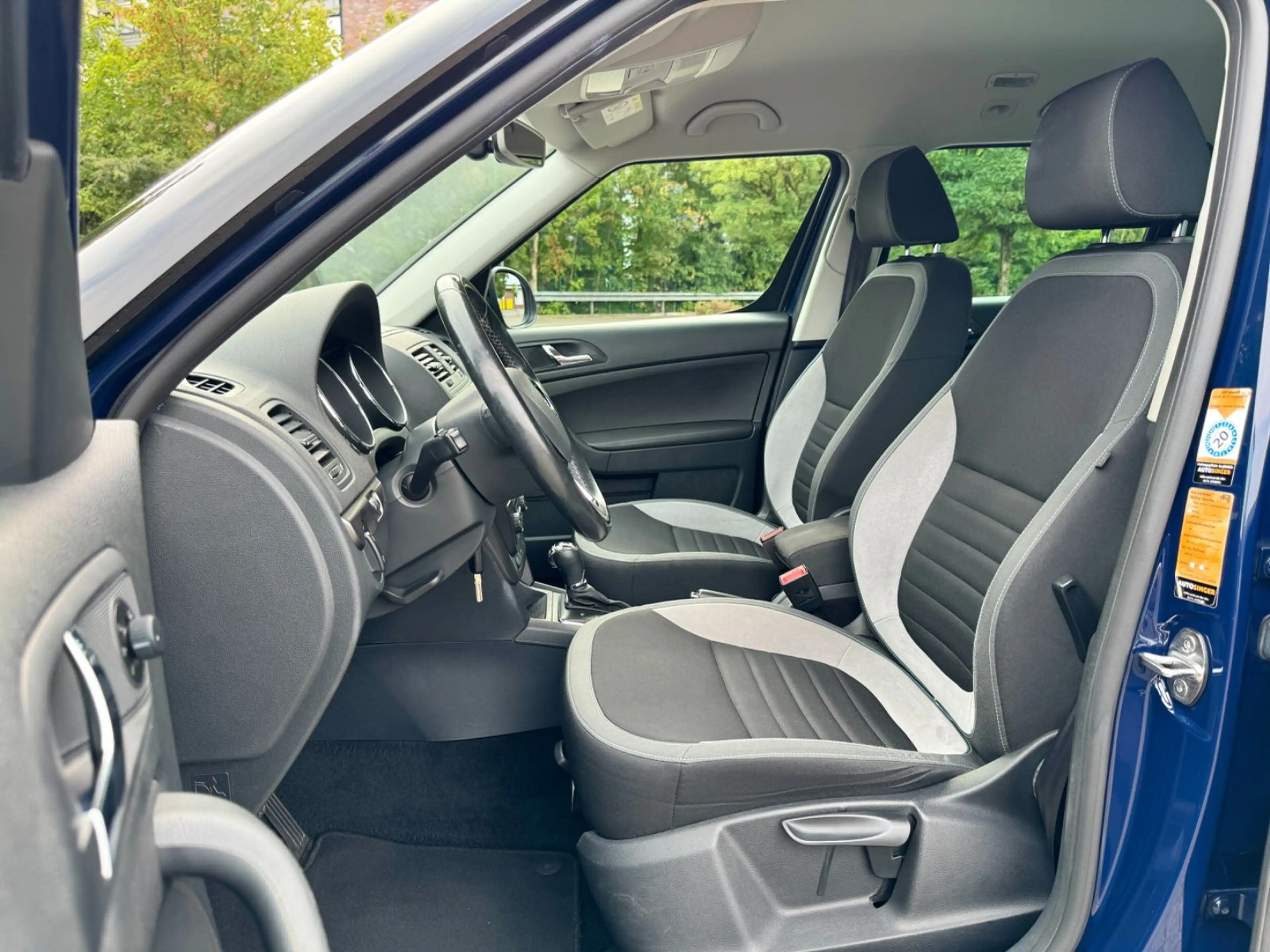 Skoda Yeti YETI 2,0 TDI 150PS DSG 4x4 JOY NAVI XENON 2.HAND — photo 10