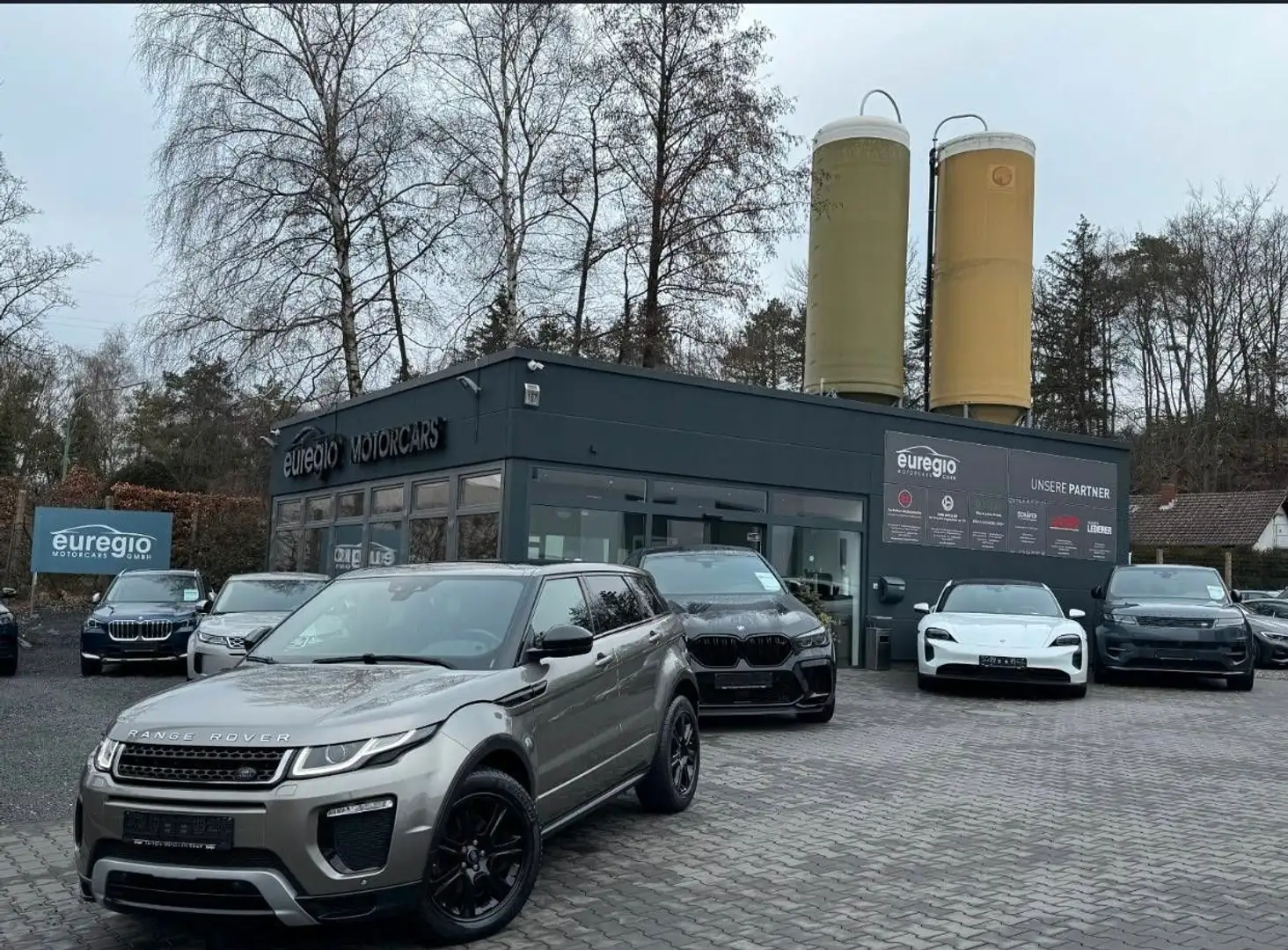 Land Rover Range Rover Evoque SE Dynamic Aut. Panorama /// Gris - 2