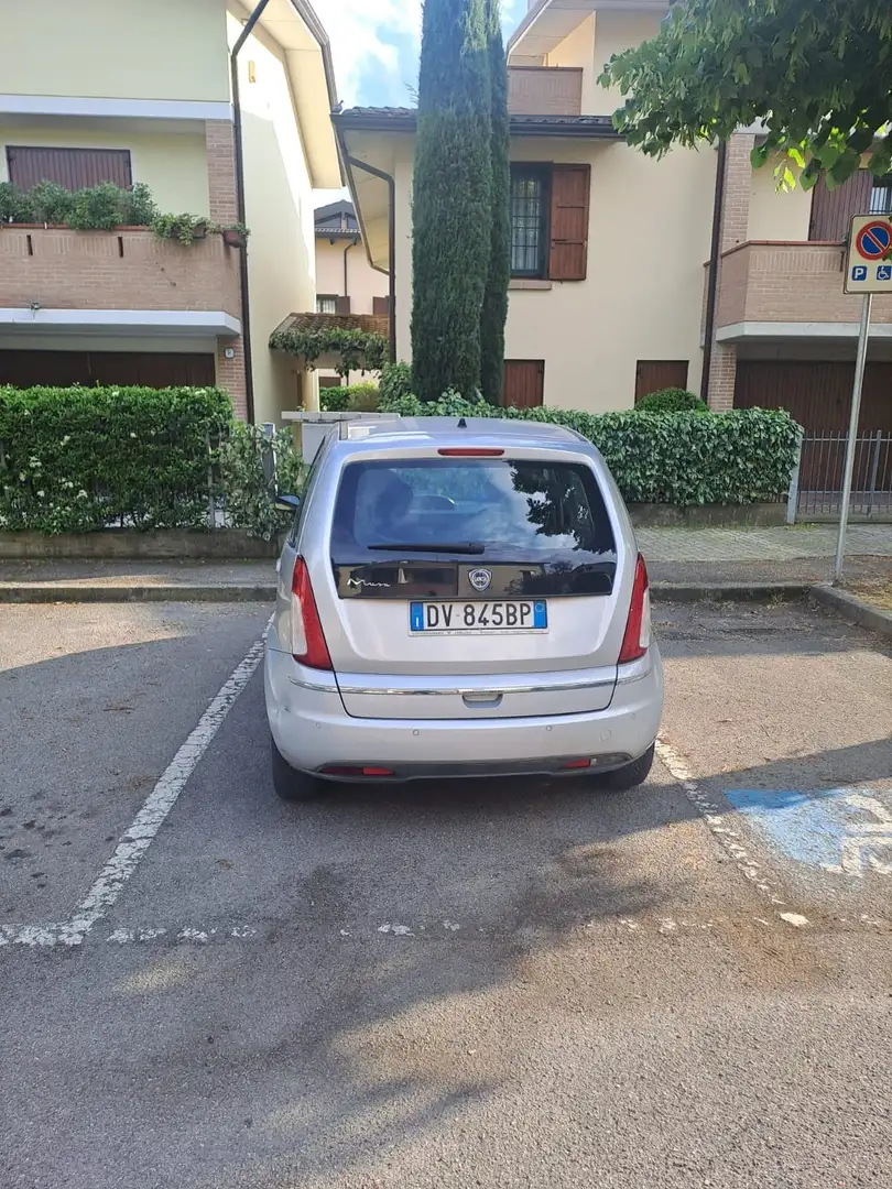 Lancia MUSA 1.4 8v Oro Plus ecochic Gpl - 2