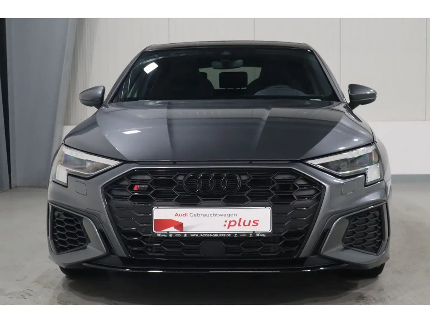 Audi S3 Sportback 2.0 TFSI quattro B&O*Pano*Matrix * Grau - 2