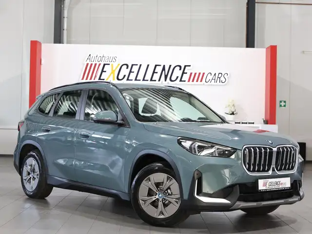 BMW iX1 30 xDrive PROFESSIONAL / CURVED+HEAD-UP