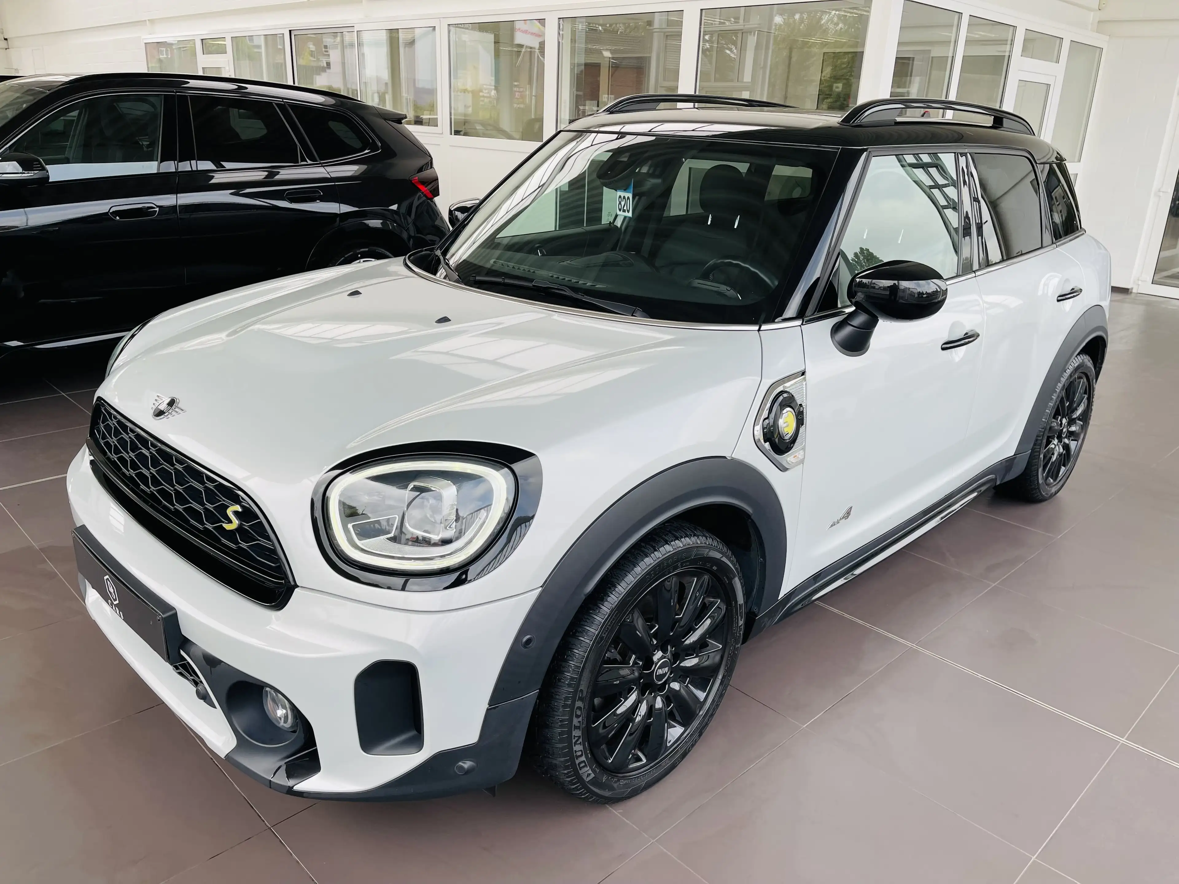 MINI Cooper SE Countryman 1.5iA PHEV ALL4 *** GARANTIE + LED + GPS + CUIR *** — photo 2