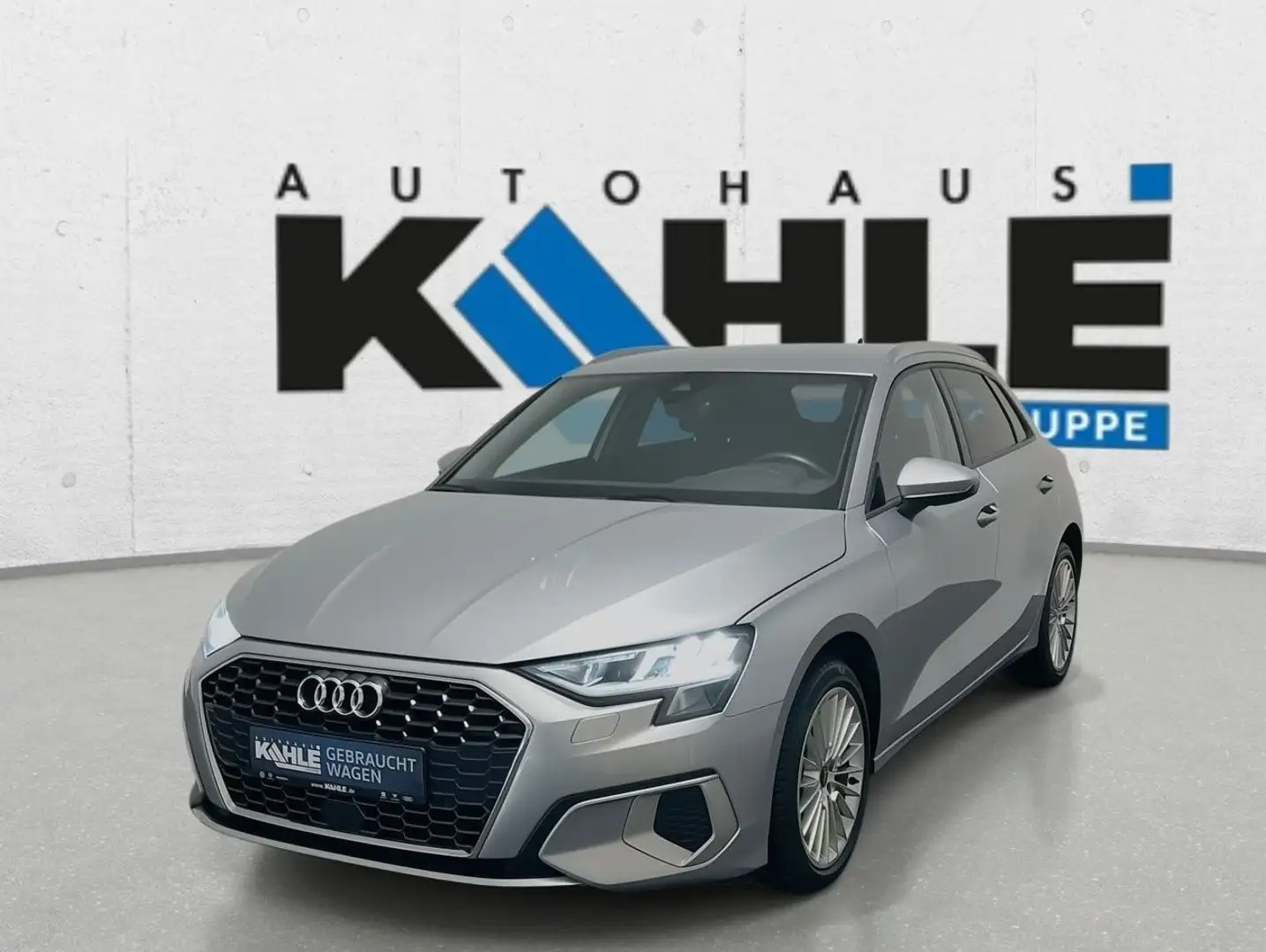 Audi A3 Sportback 2.0 TDI s tronic Advanced ACC LED RFK Silber - 1