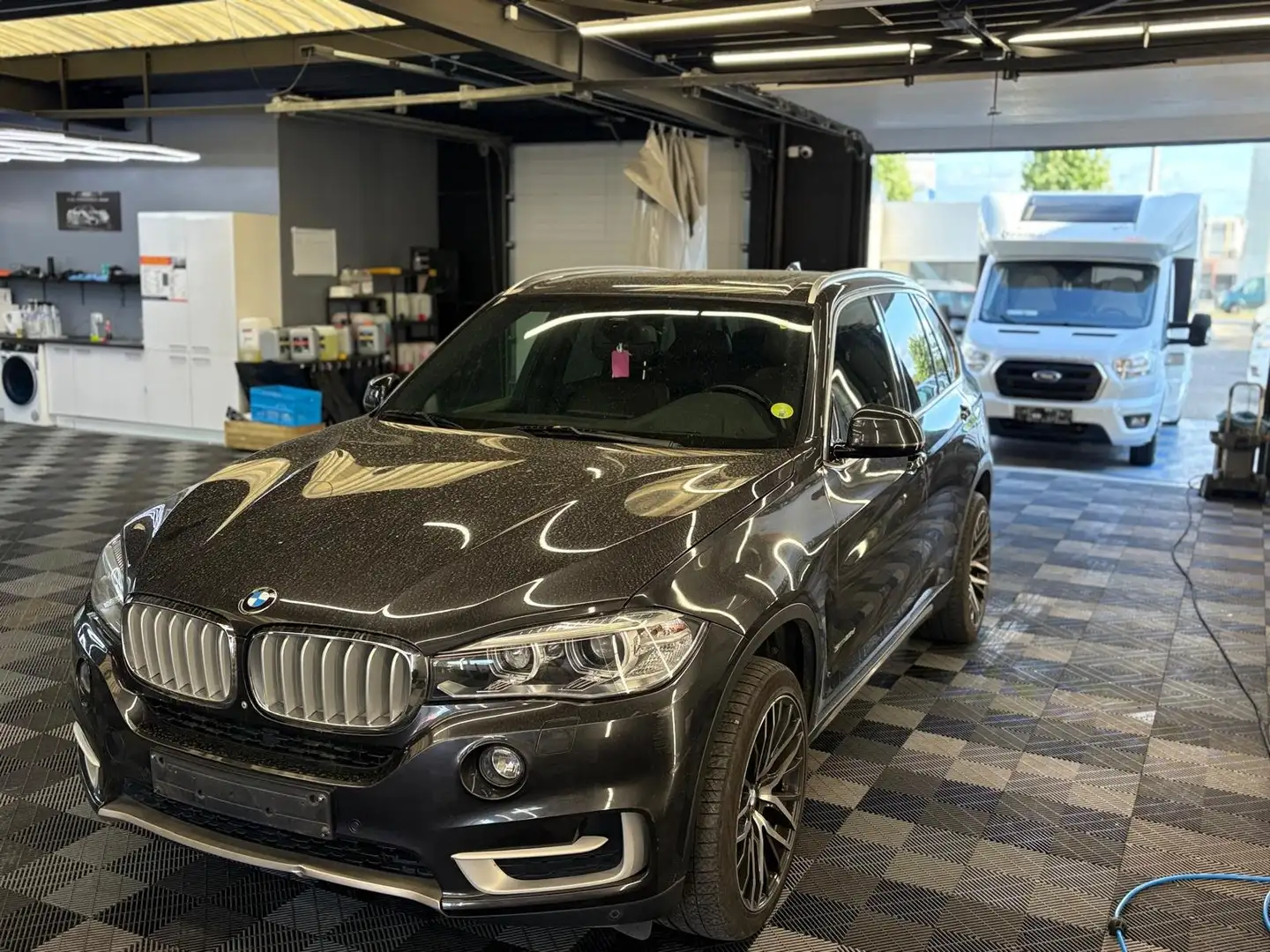 BMW X5 sDrive25d Sport-Aut. bj. 2015 Panoramisch dak - 1