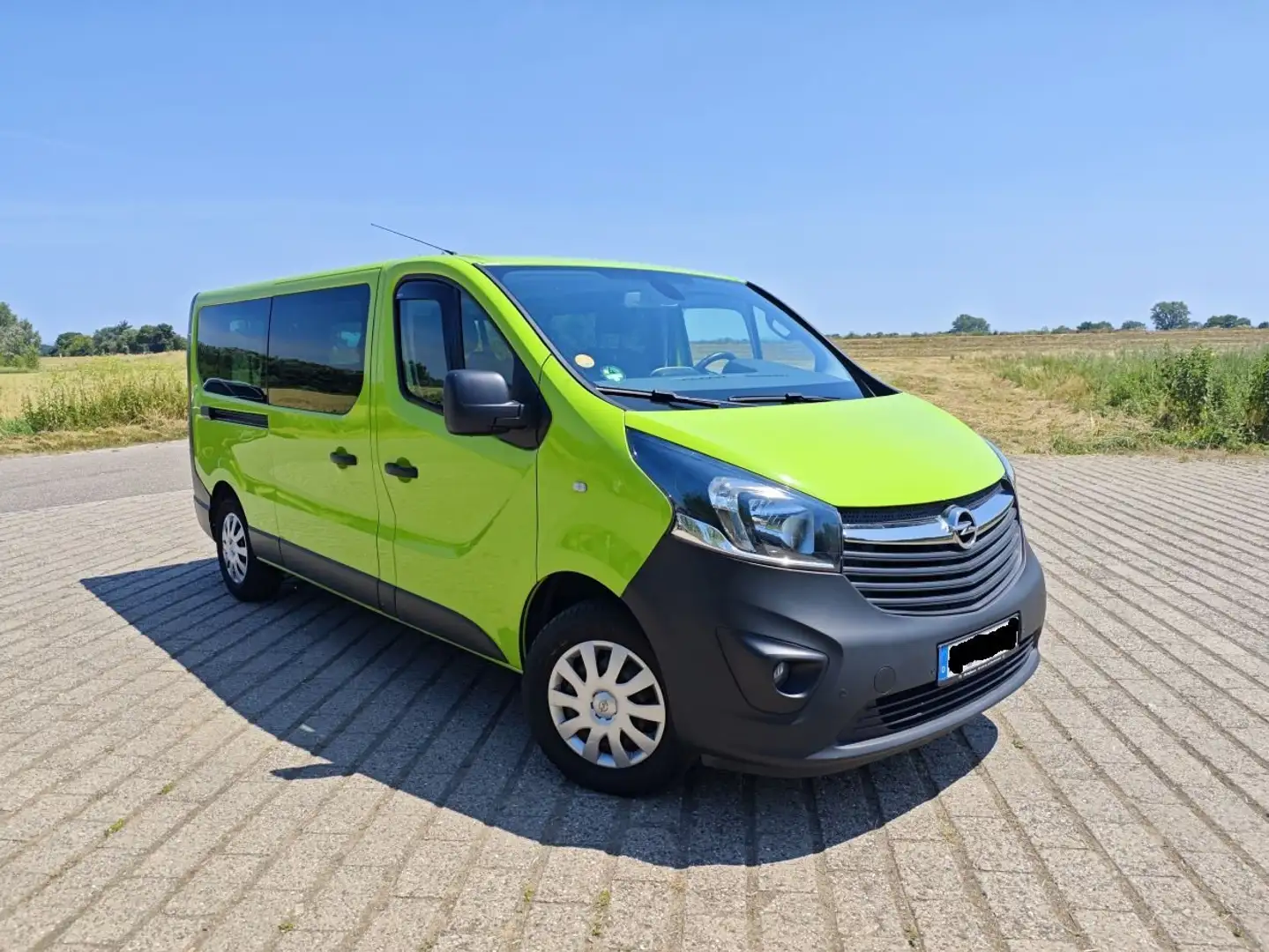 Opel Vivaro Vivaro-B 1.6 CDI BiTurbo-9-Sitzer Grün - 1