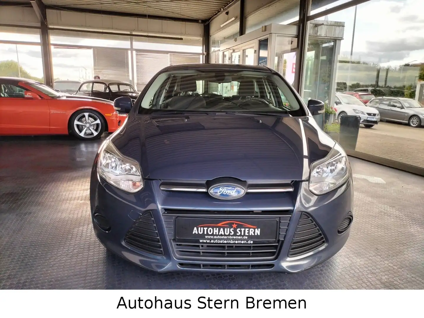 Ford Focus Turnier Trend*Automatik*MFLL*Bluetooth Grau - 2