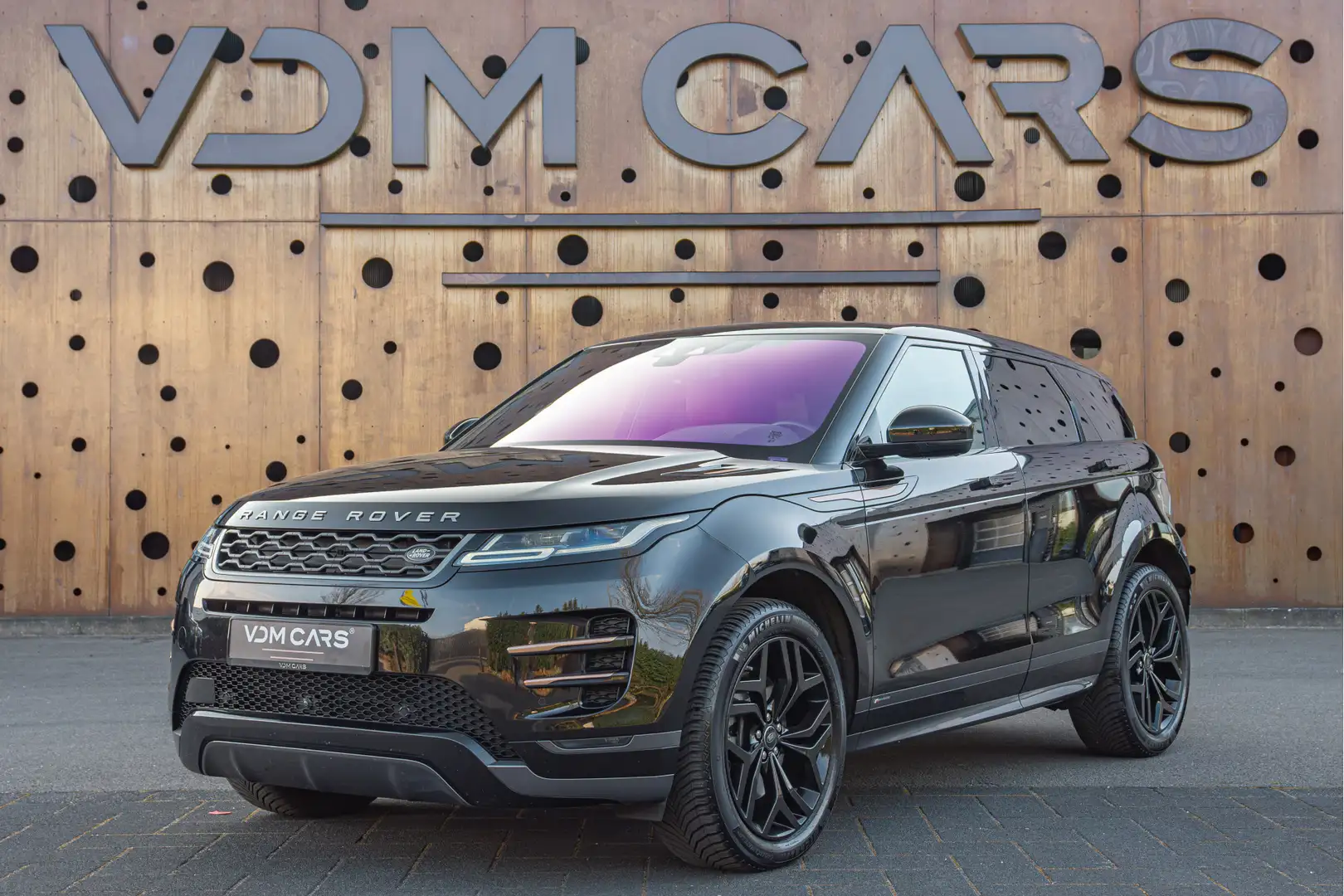 Land Rover Range Rover Evoque 2.0 P200 AWD R-Dynamic S Zwart - 1
