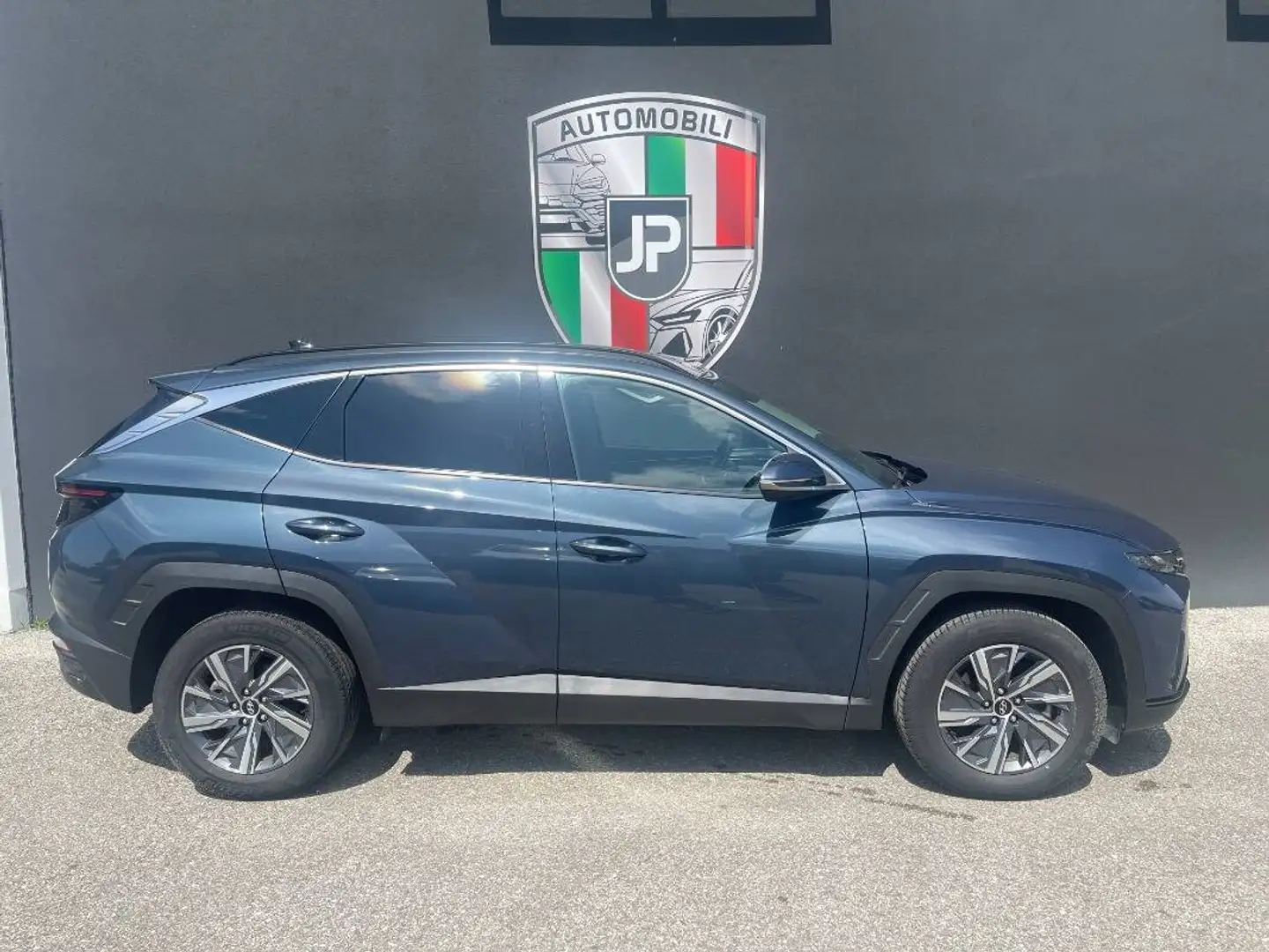 Hyundai TUCSON 1.6 hev Xline Hyundai 2wd auto Gris - 2