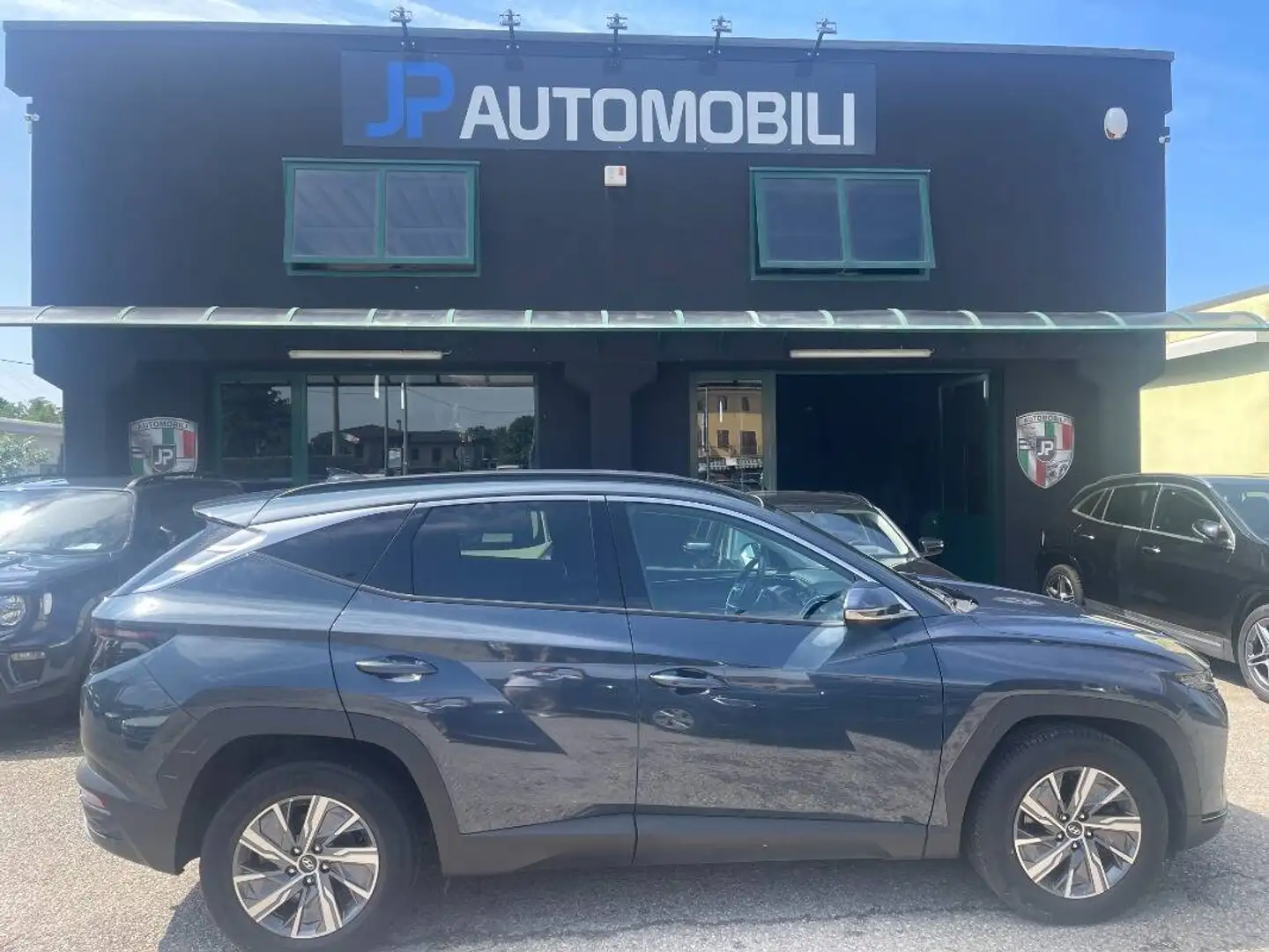 Hyundai TUCSON 1.6 hev Xline Hyundai 2wd auto Gris - 1