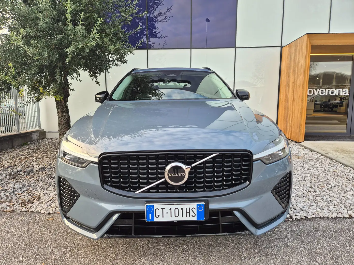 Volvo XC60 XC60 2.0 b4 Plus Dark AWD Automatico Grigio - 2