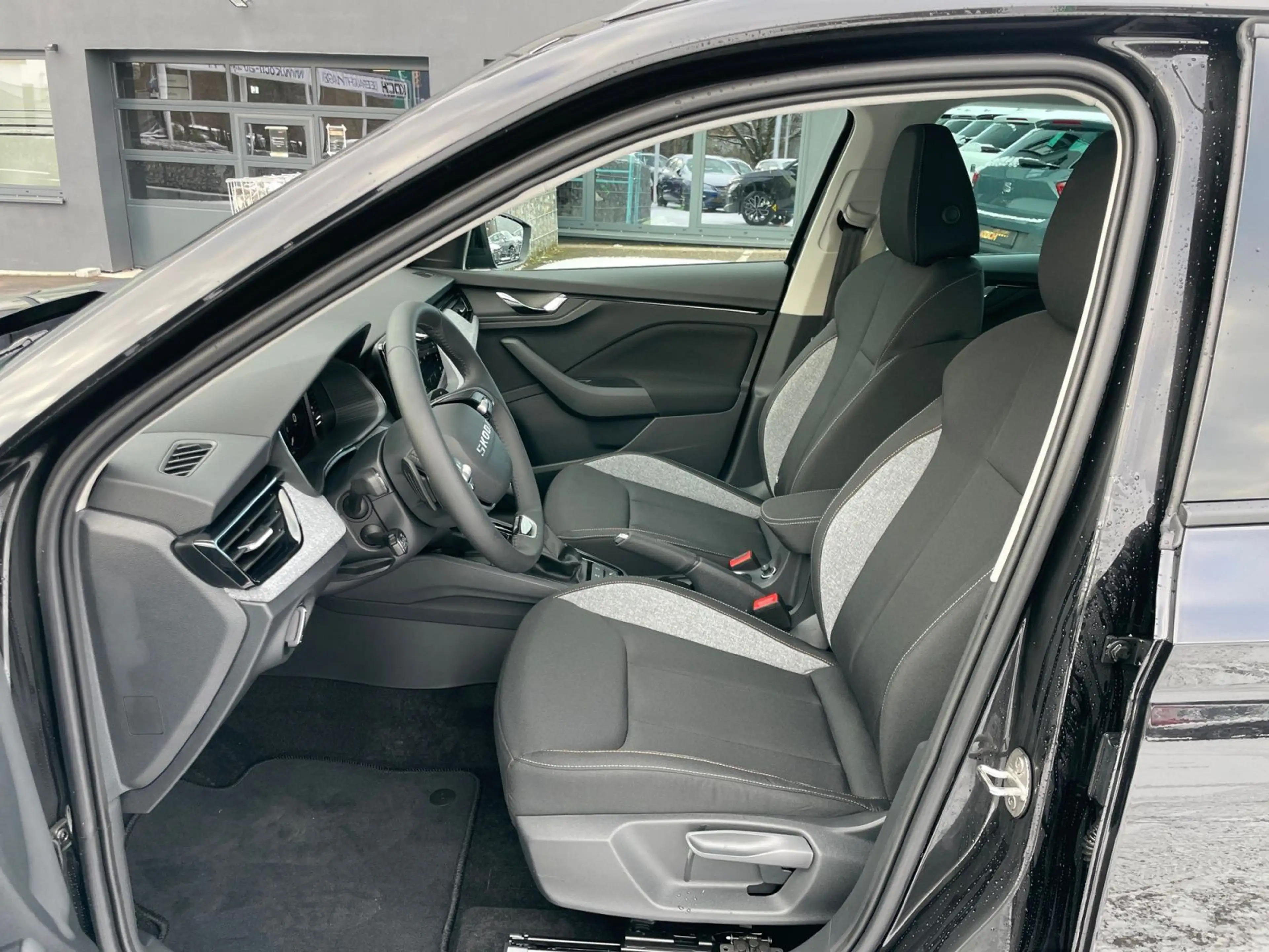 Skoda Kamiq Balance 1.5 TSI*DSG*NAVI*AHK*ACC*LED*RFK* — photo 7