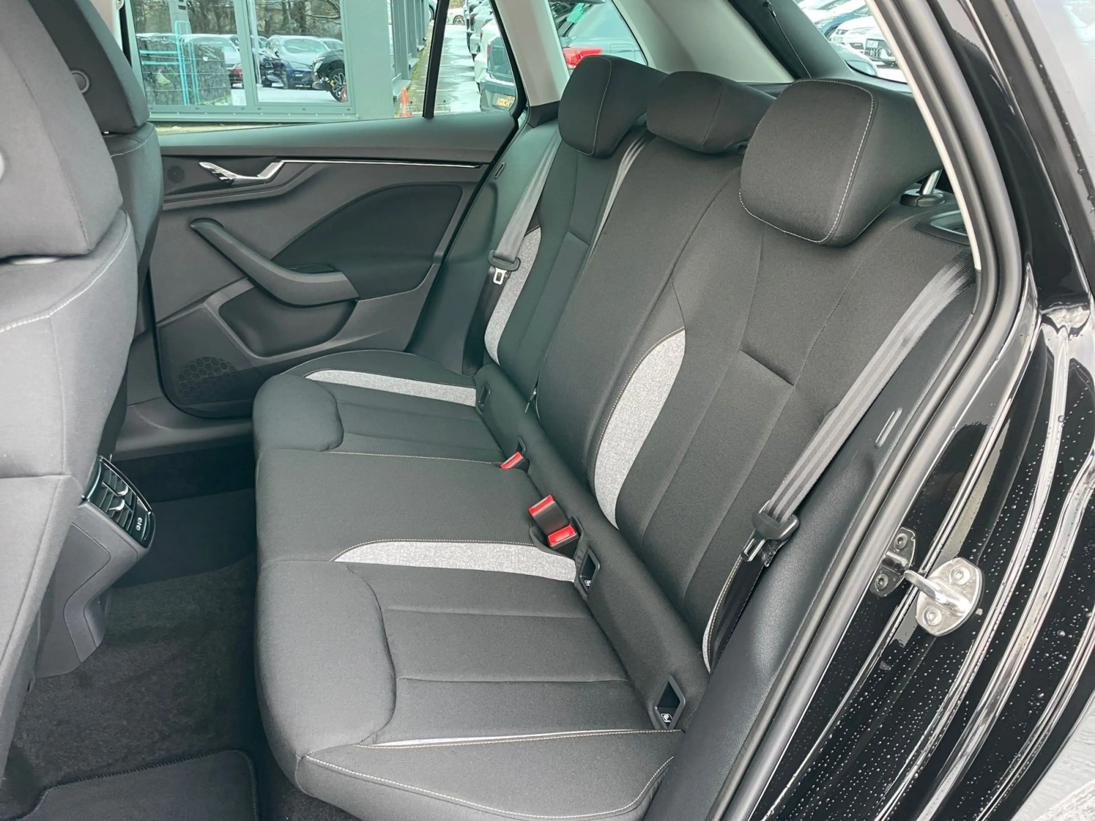 Skoda Kamiq Balance 1.5 TSI*DSG*NAVI*AHK*ACC*LED*RFK* — photo 11