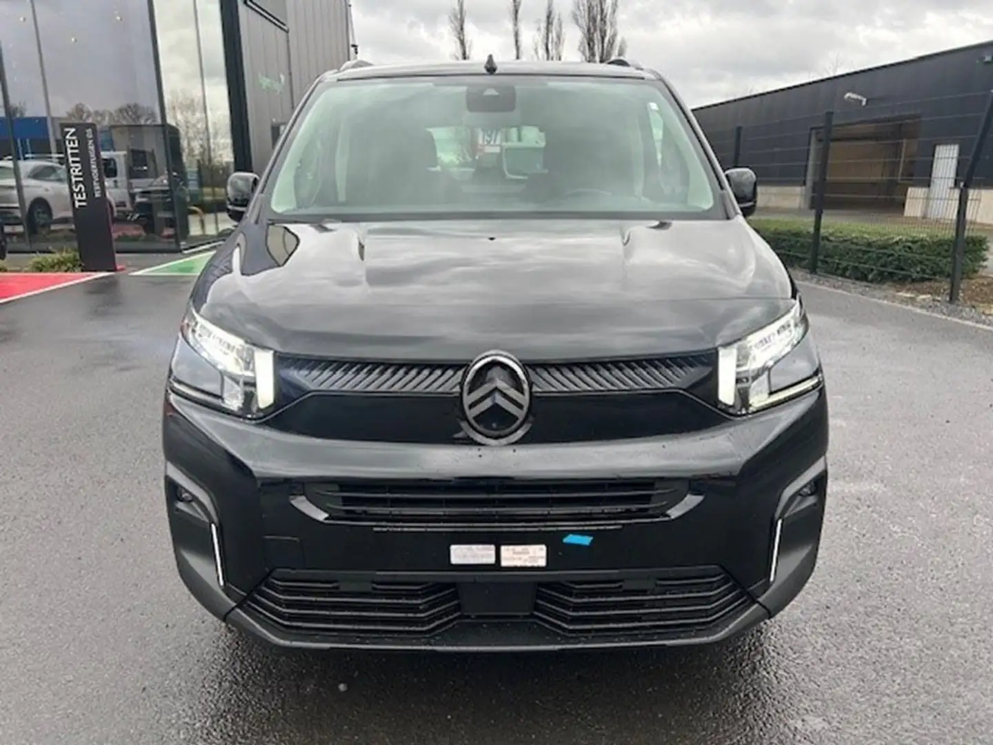Citroen Berlingo 1.2 Benzine 110pk PLUS Zwart - 2