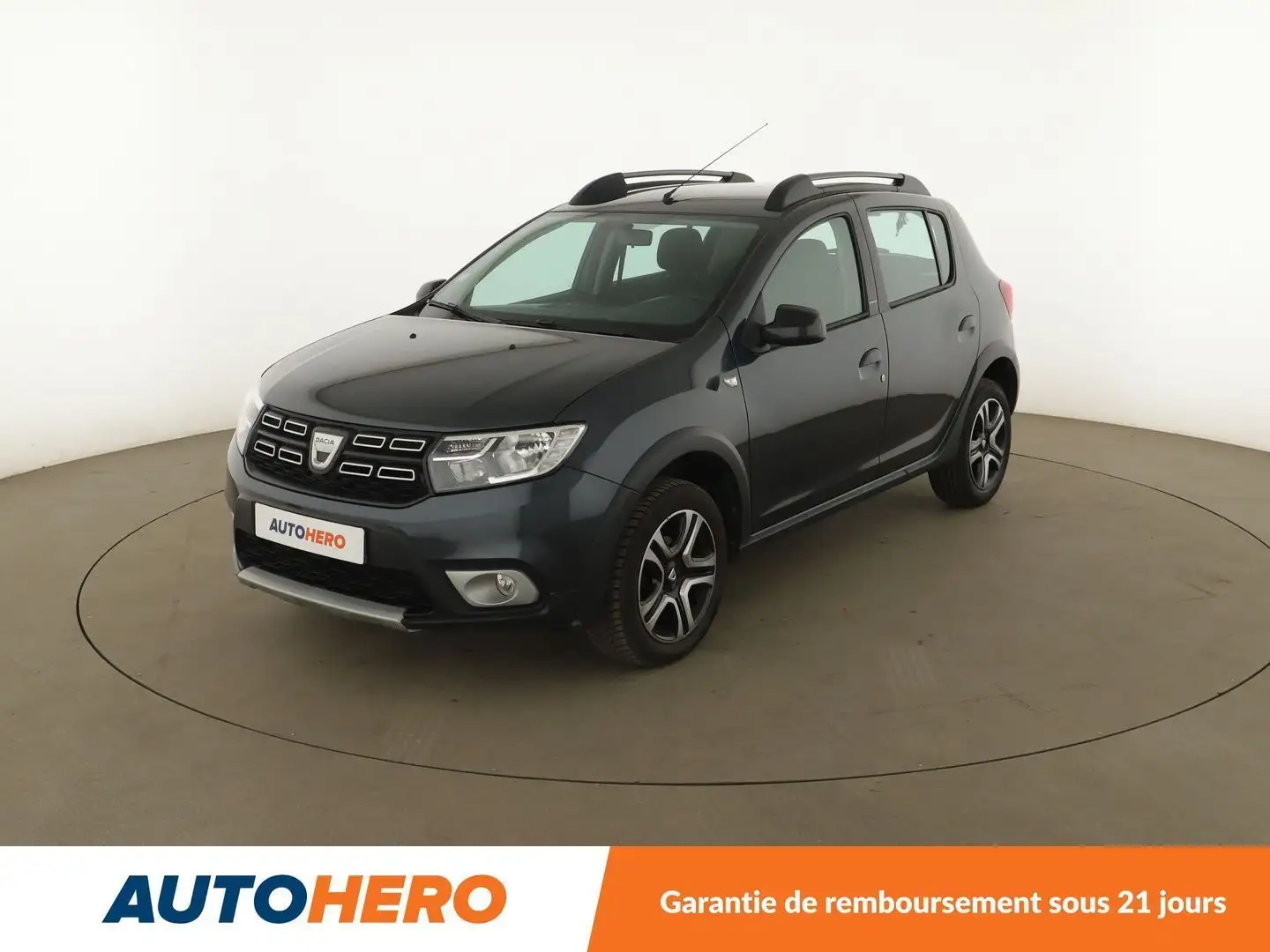 Dacia Sandero 0.9 TCe Urban Explorer Gris - 1