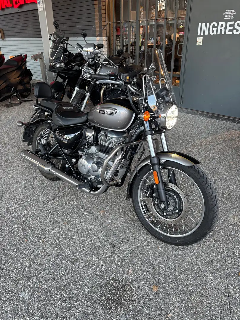 Royal Enfield Meteor 350 supernova black Argento - 1