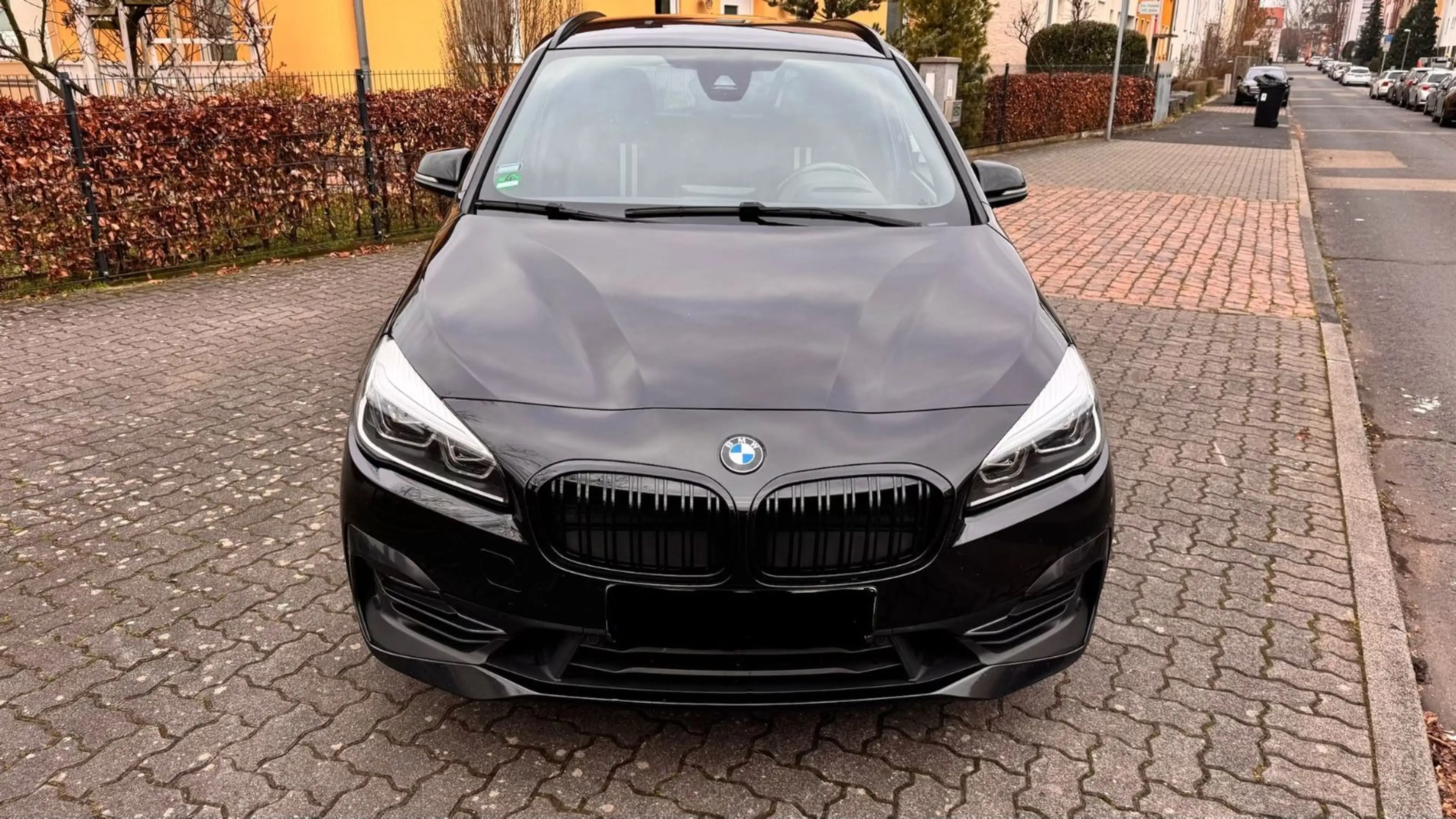 BMW 220 d Gran Tourer xDrive Sport Line — photo 2