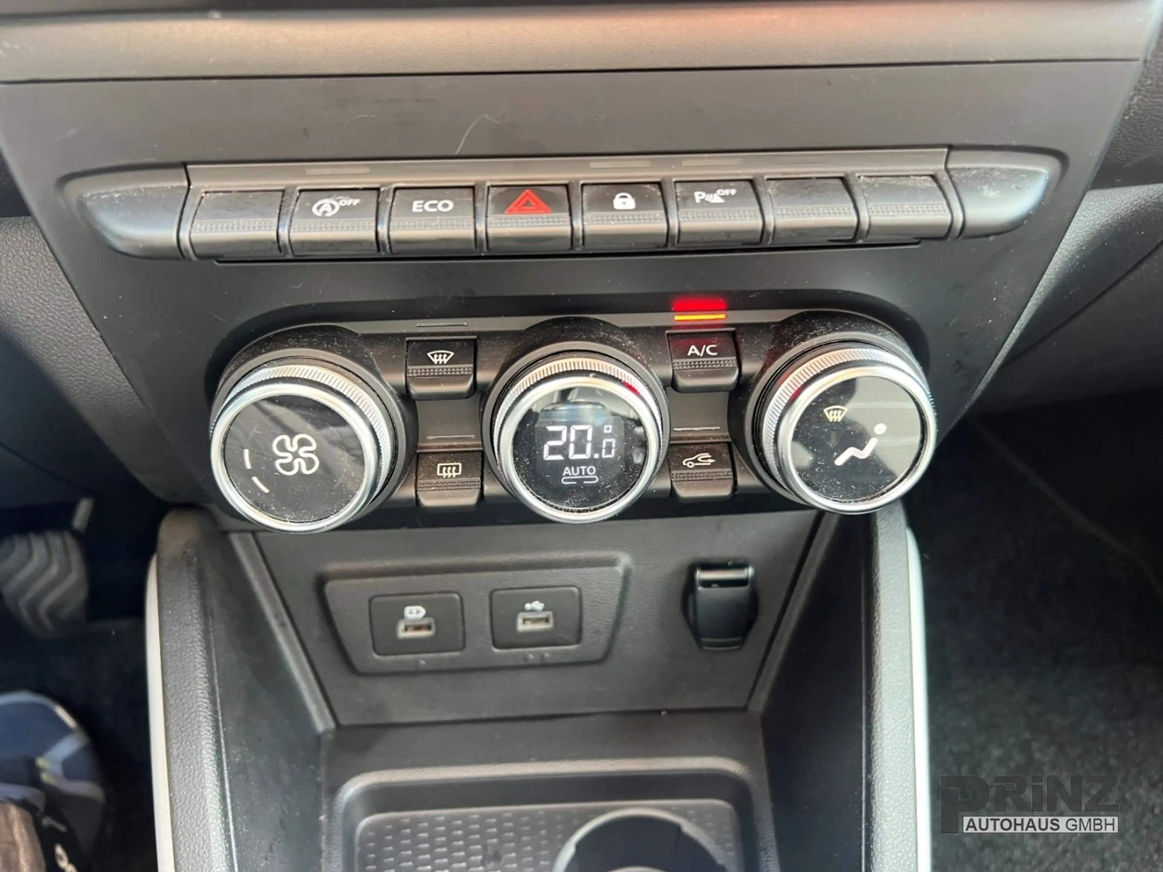 Dacia Duster II Prestige 131 PS *AHK *Sitzheizung*Navi — photo 17