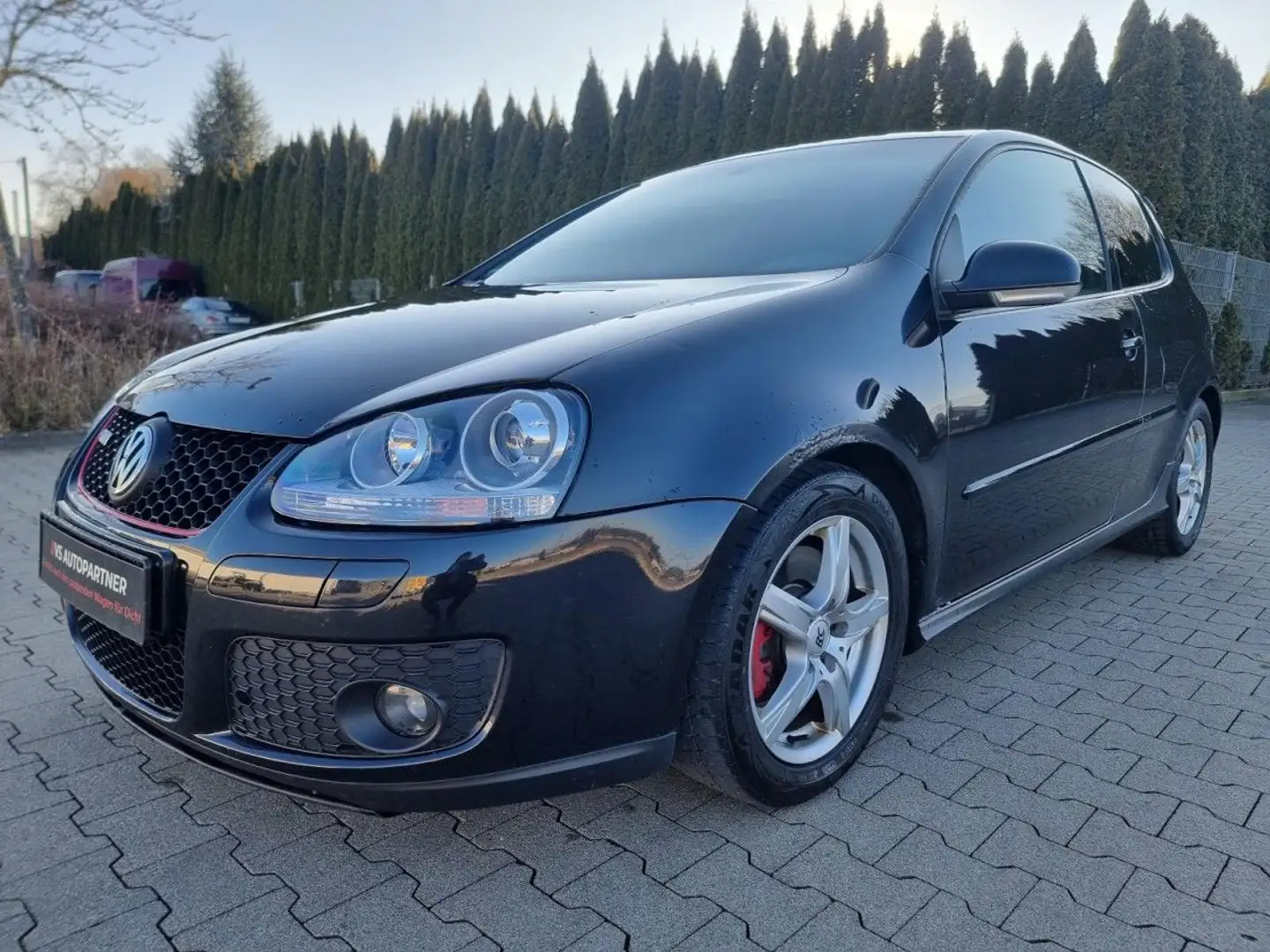 Volkswagen Golf GTI 2.0 AUTOMATIK XENON SHZ KLIMA TEMP NSW Zwart - 1