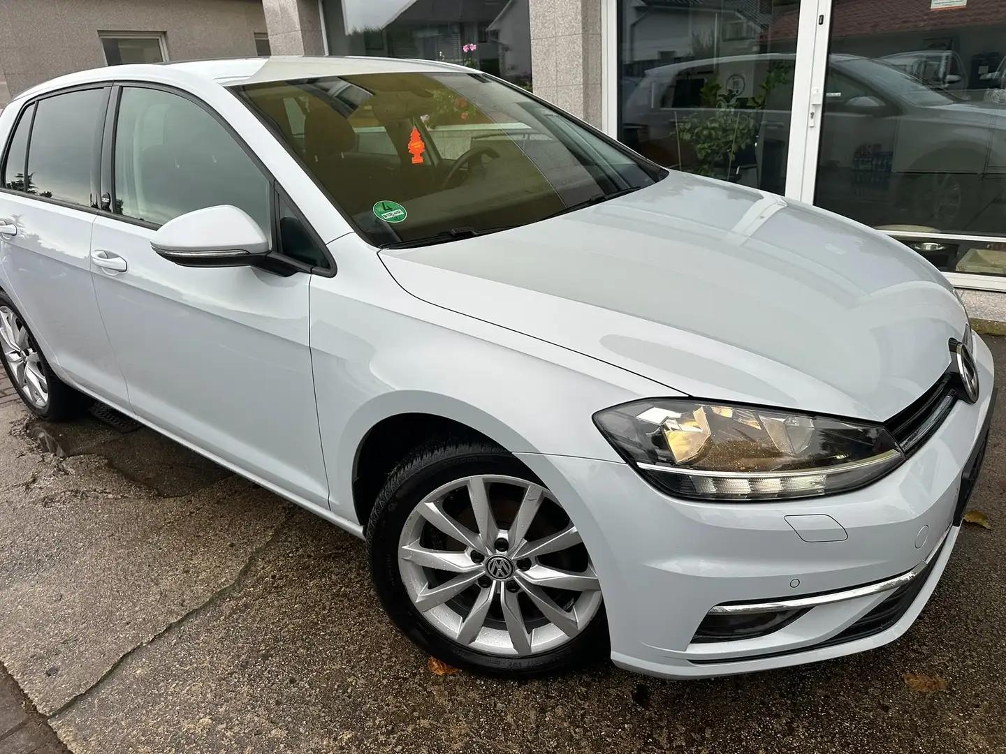 Volkswagen Golf Sound  1.0 tsi Silber - 2