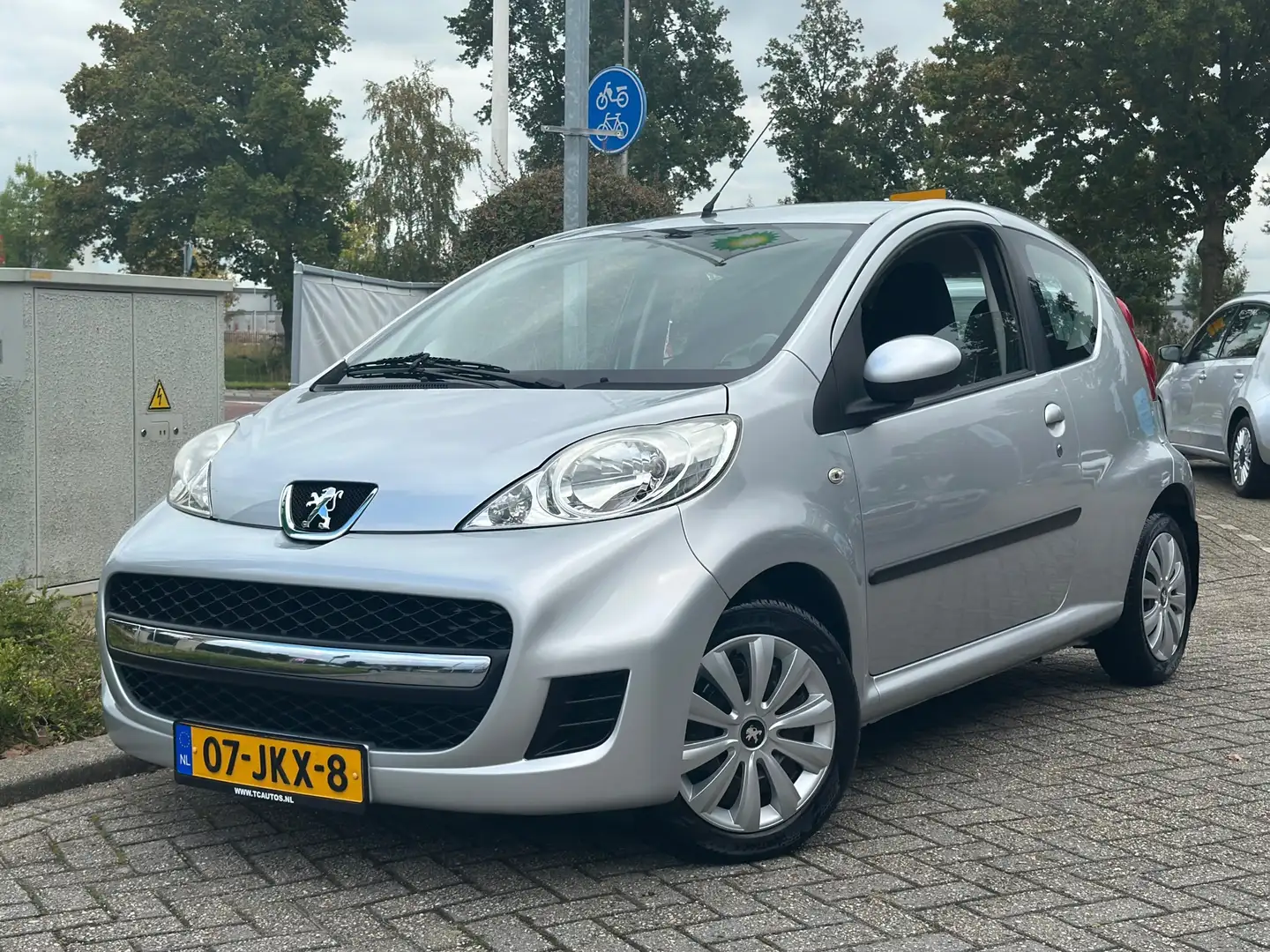 Peugeot 107 1.0-12V XS AUTOMAAT 2e eigenaar airco Gris - 1